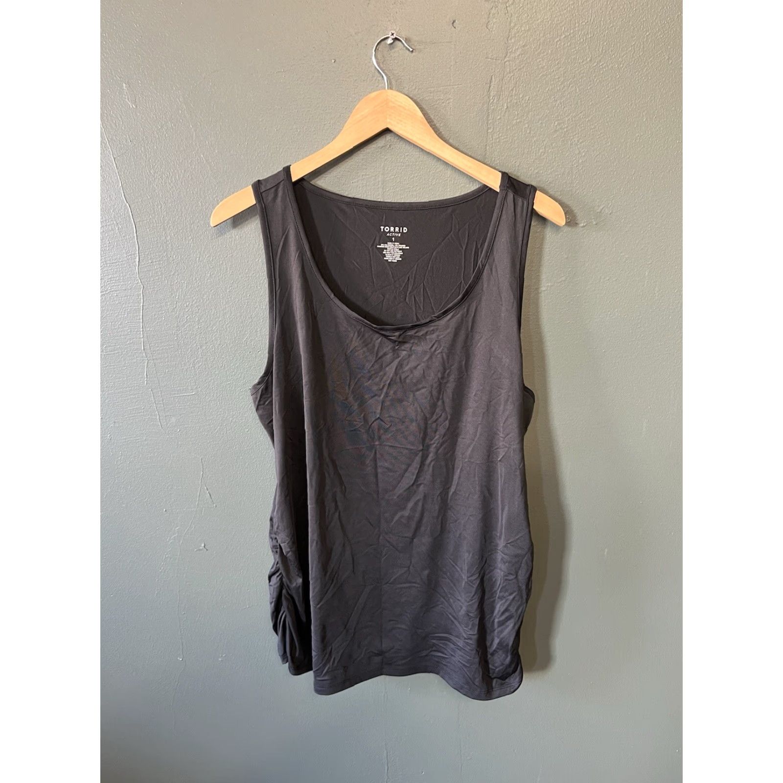 Torrid Torrid Women's Black Sleeveless Active Athletic Shirt Tank Plus Size 1X Athletic Womens Tank Shirt Black Plus 1X Size XL / US 12-14 / IT 48-50 - 2 Thumbnail