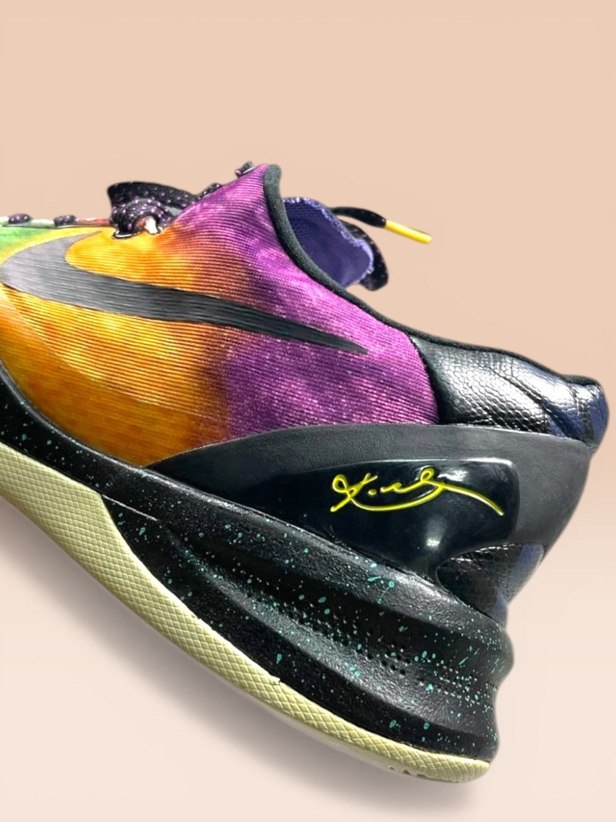Nike NIKE Kobe 8 System "EASTER" Size US 8 / EU 41 - 15 Thumbnail