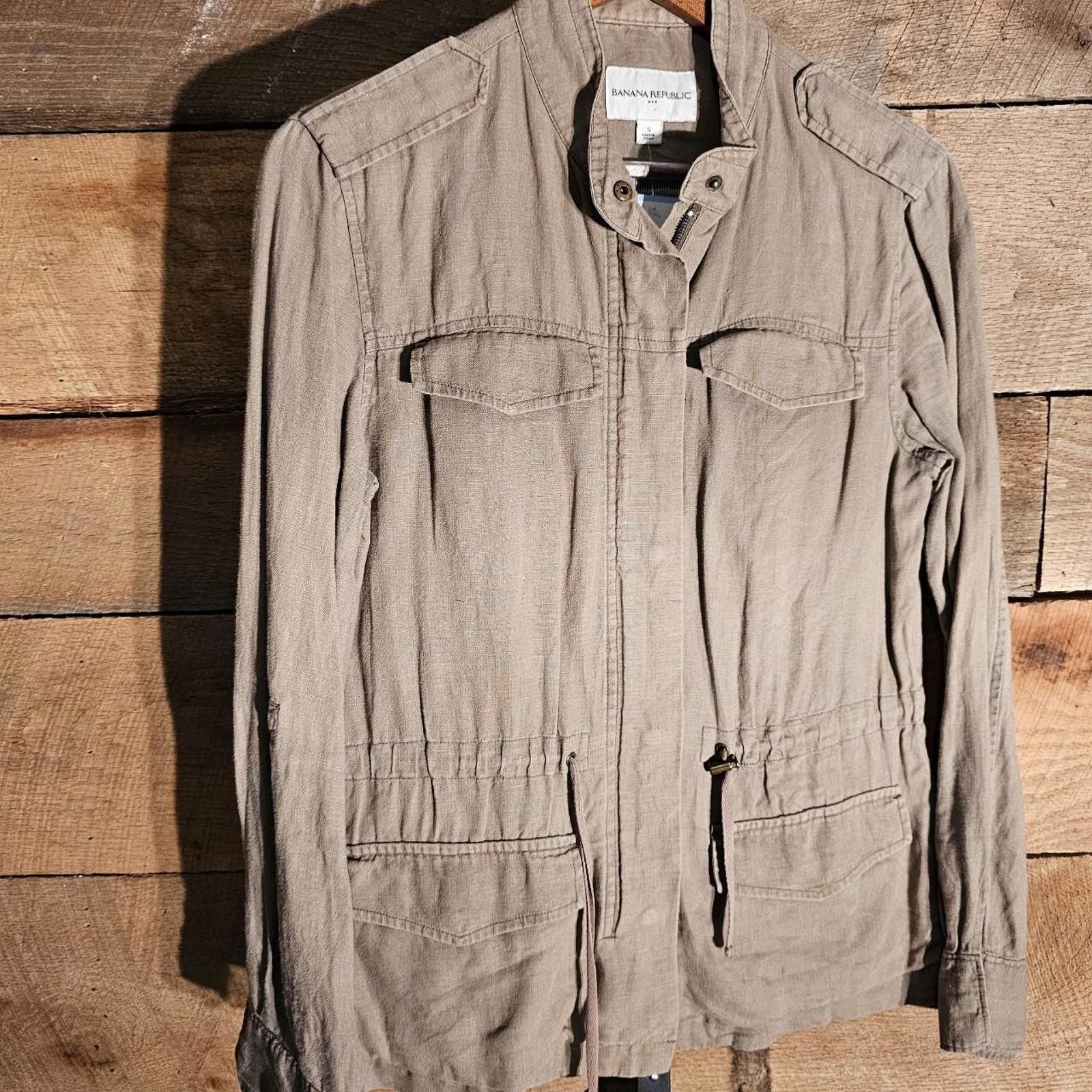 Banana Republic Banana Republic Women's Khaki Light Weight Jacket Size S / US 4 / IT 40 - 2 Thumbnail