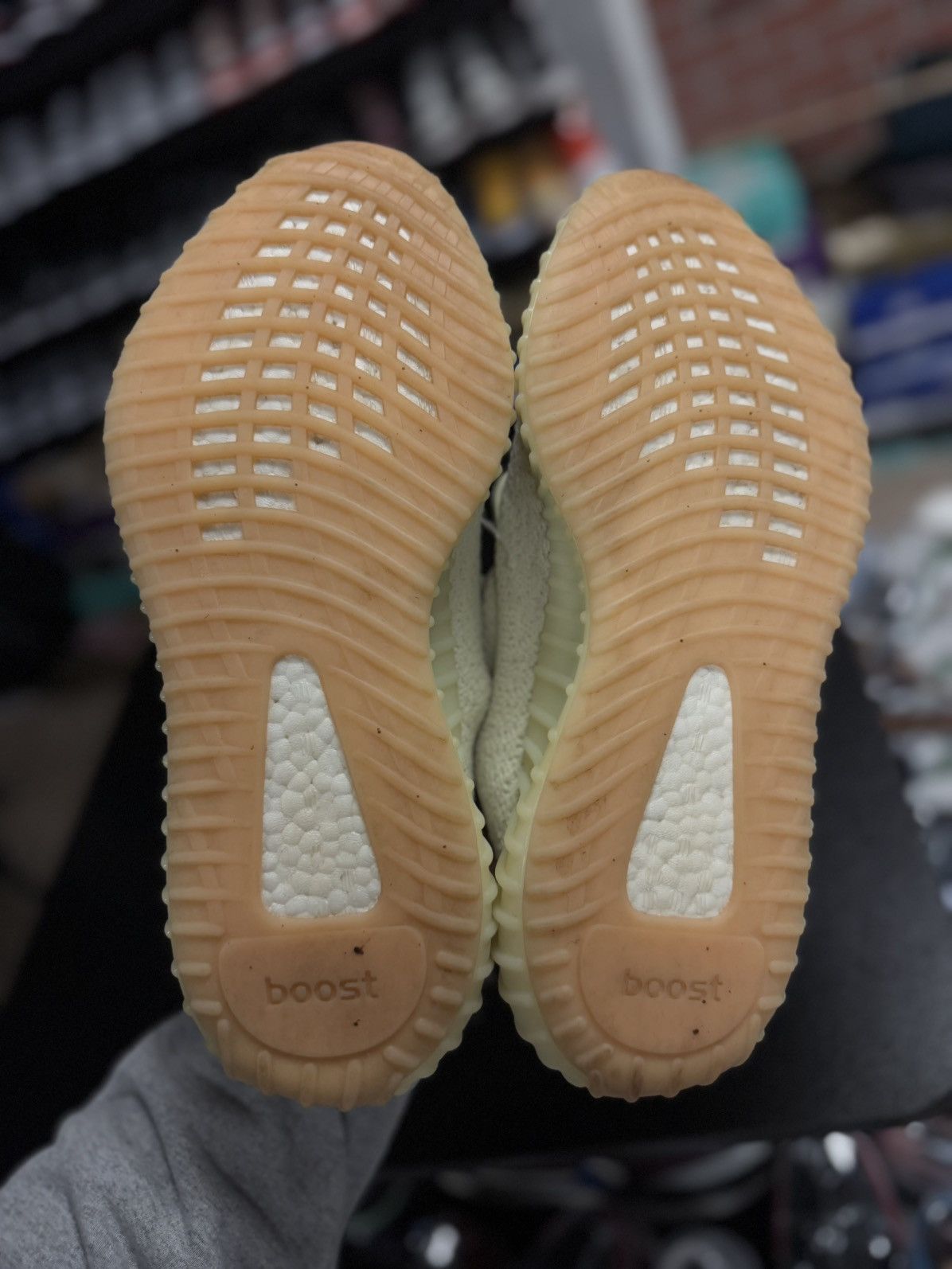 Adidas × Yeezy Yeezy 350 Butter Size 10 F36989 NO BOX Size US 10 / EU 43 - 15 Thumbnail