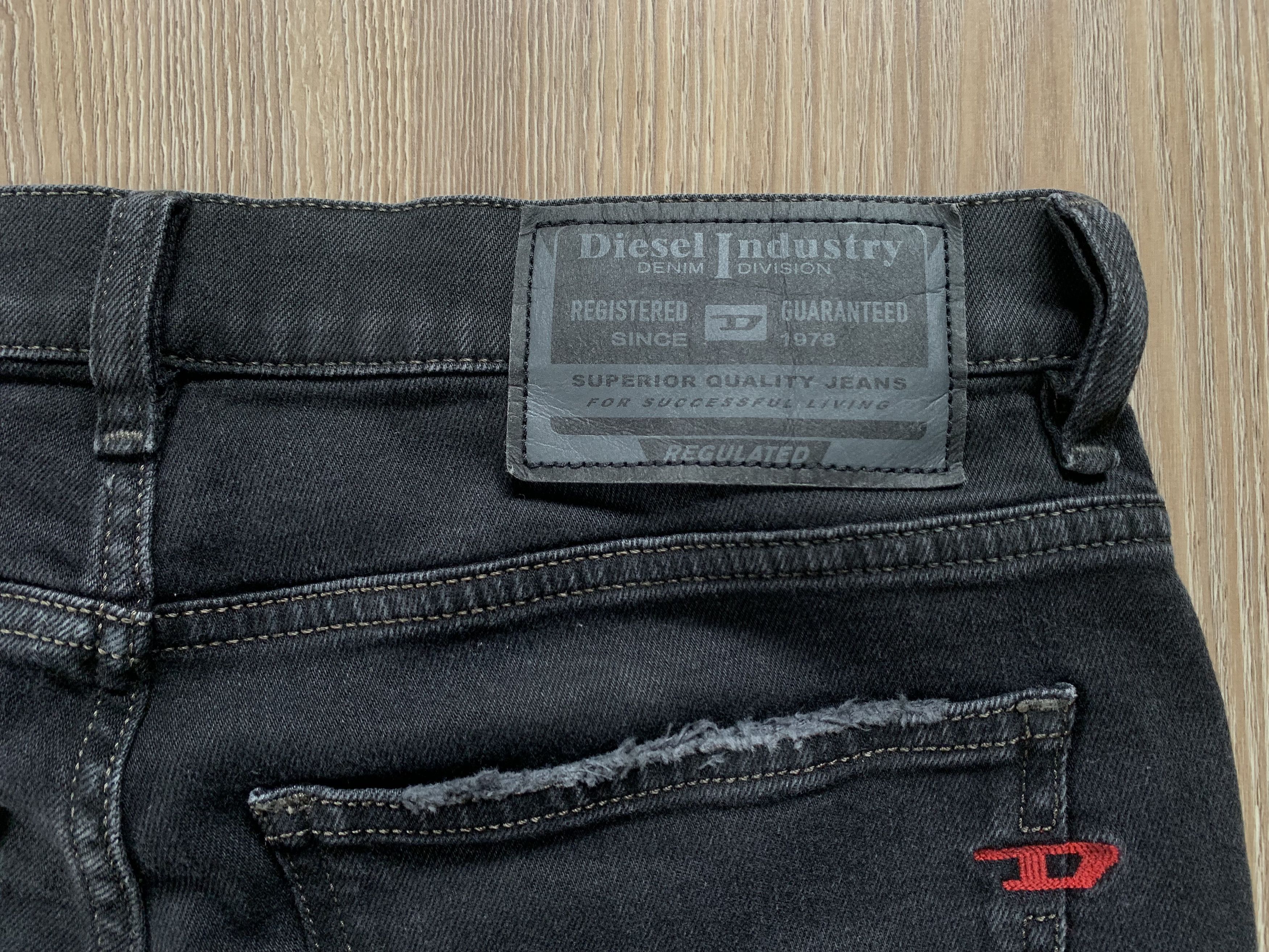 Diesel Diesel D-Strukt Distressed Black Jeans Size US 31 - 6 Thumbnail