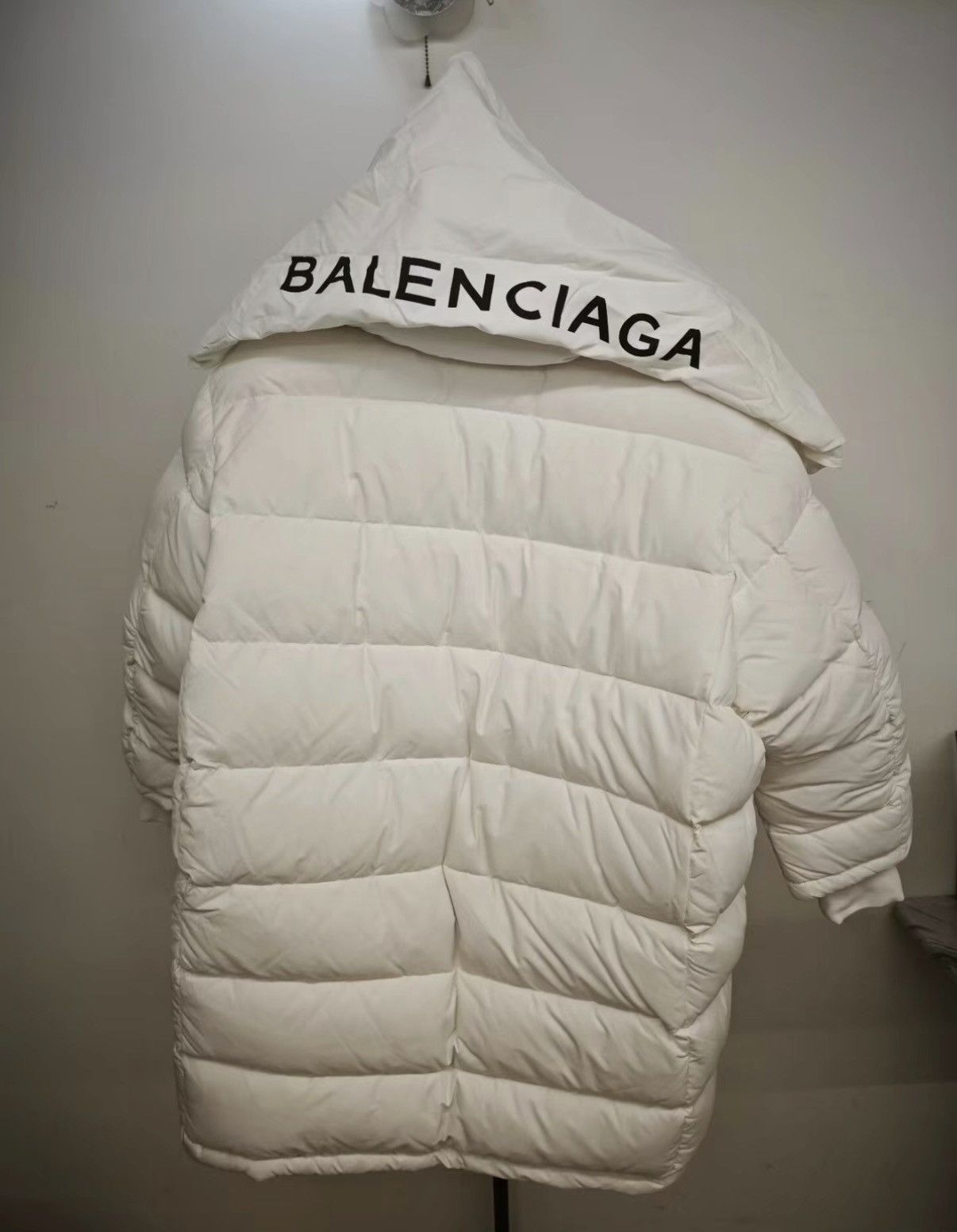Balenciaga Balenciaga Long White Down Jacket J42 Size XS / US 0-2 / IT 36-38 - 5 Thumbnail