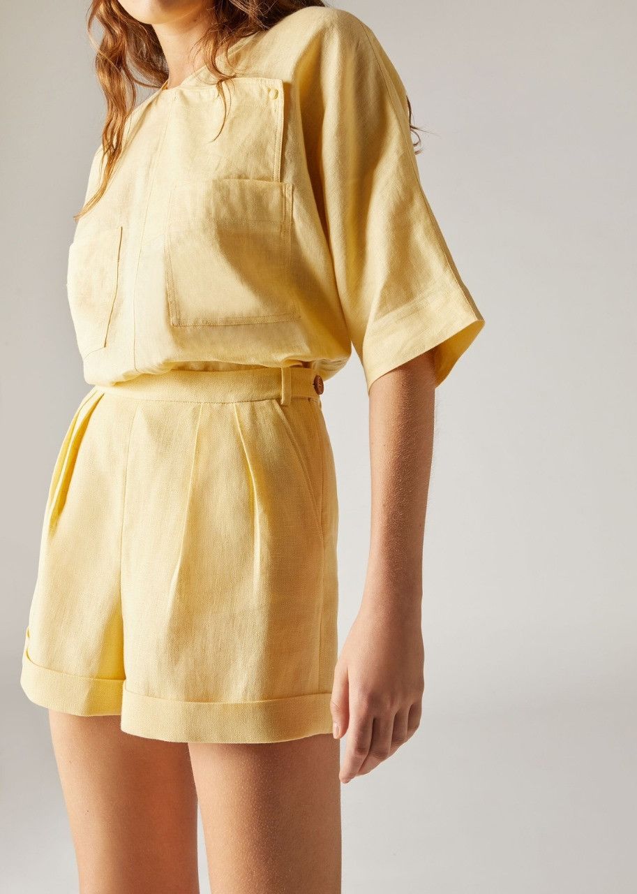 Loro Piana o1srvl11e0424 Shorts in Golden Size 32" / US 10 / IT 46 - 2 Thumbnail