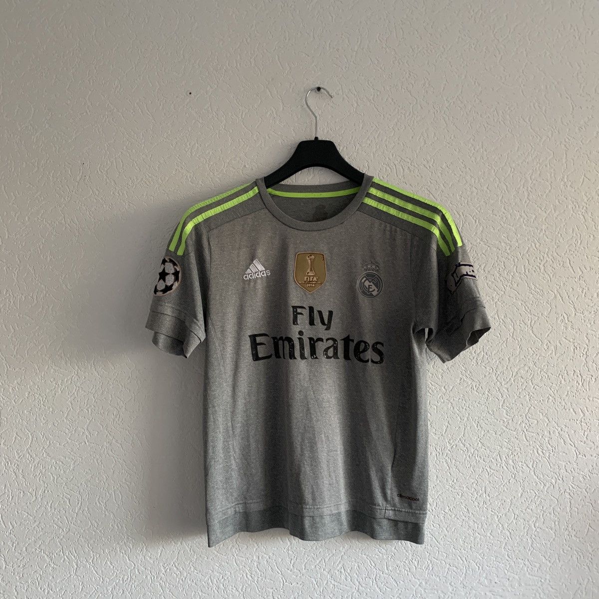 ronaldo jersey fly emirates