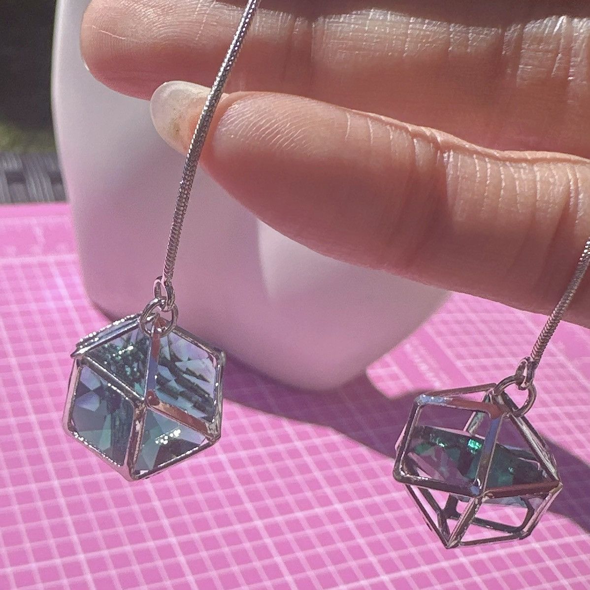 Guess Guess Earrings green crystal in diamond shape hallowed drops Size ONE SIZE - 3 Thumbnail