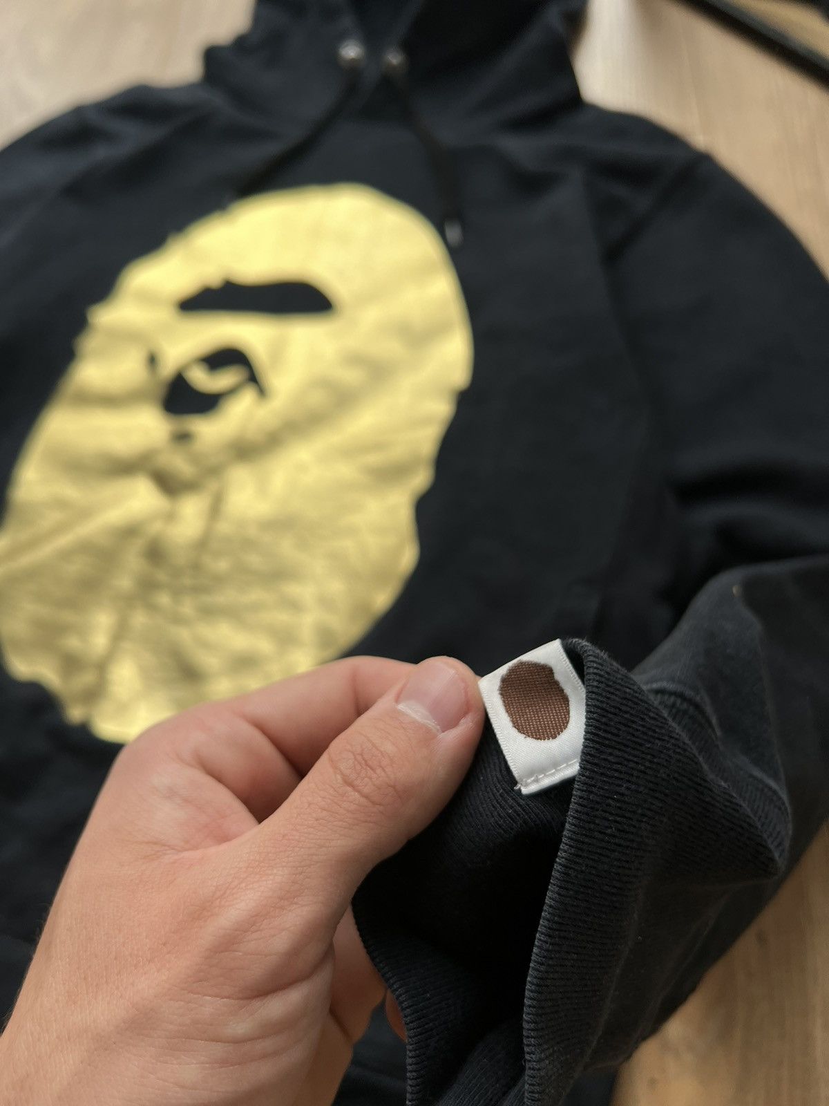 Bape BAPE GOLD FOIL APE HEAD HOODIE Size US L / EU 52-54 / 3 - 6 Thumbnail