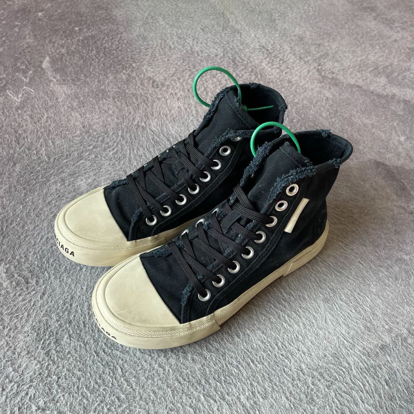 Balenciaga Balenciaga Black Hitop Sneakers 36 Women Size US 6 / IT 36 - 1 Thumbnail