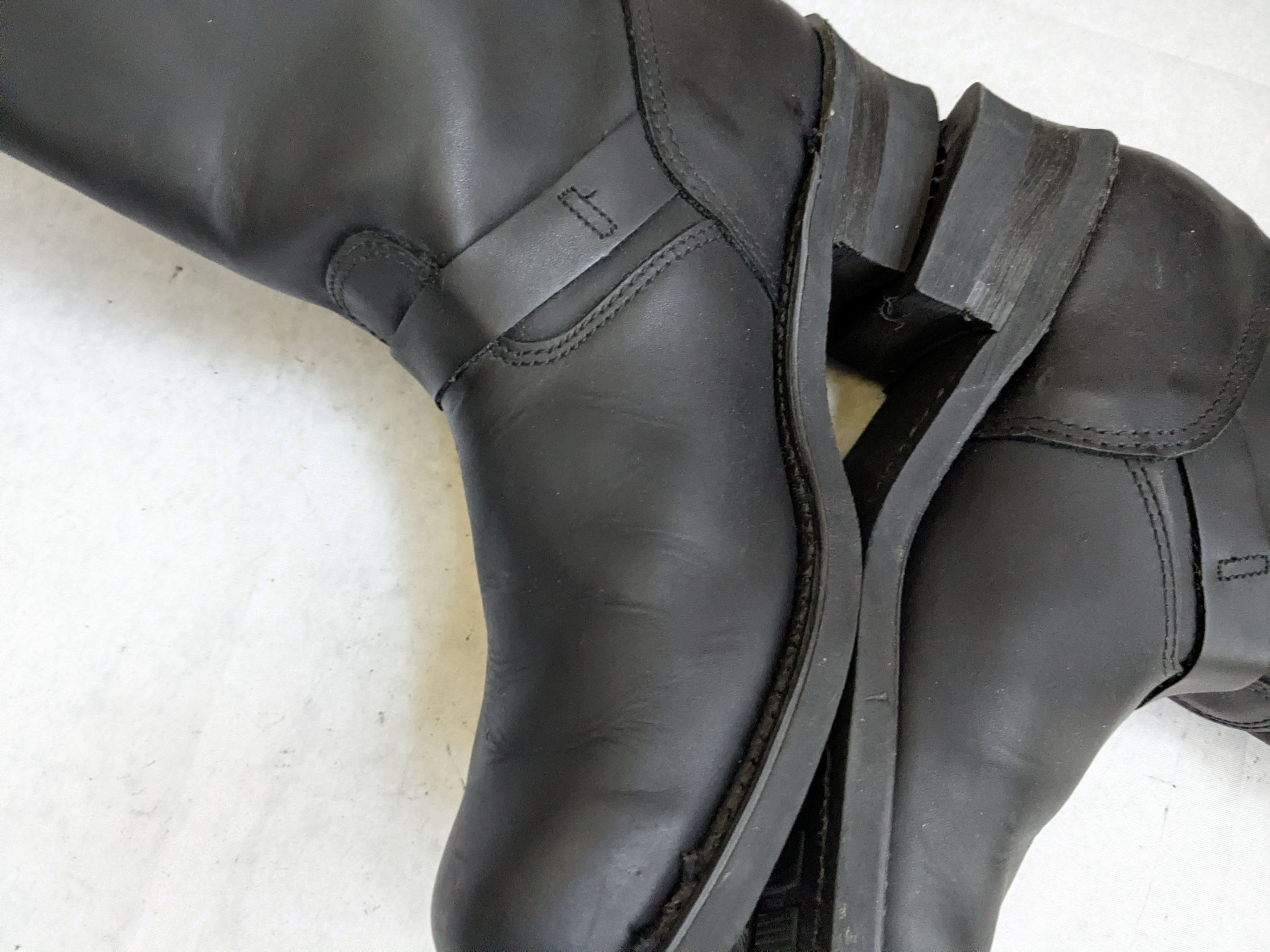 Frye Frye Engineer Boots Black Leather 11 M Buckle Strap Size US 11 / EU 44 - 16 Thumbnail