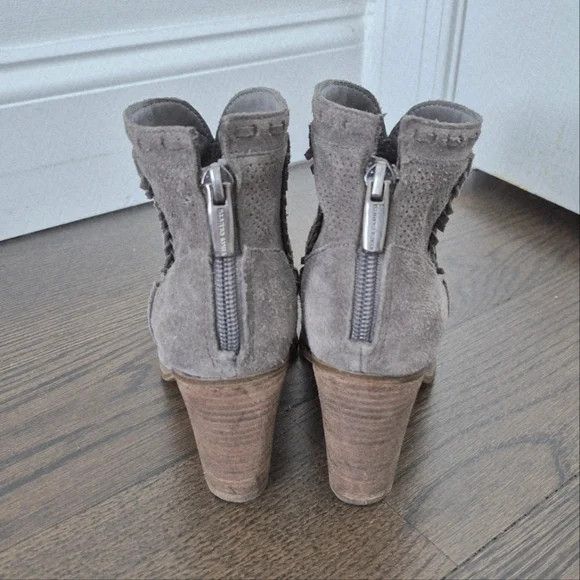 Vince Camuto Fretzia Perforated Suede Almond Toe Bootie Size US 5.5 / IT 35.5 - 5 Thumbnail