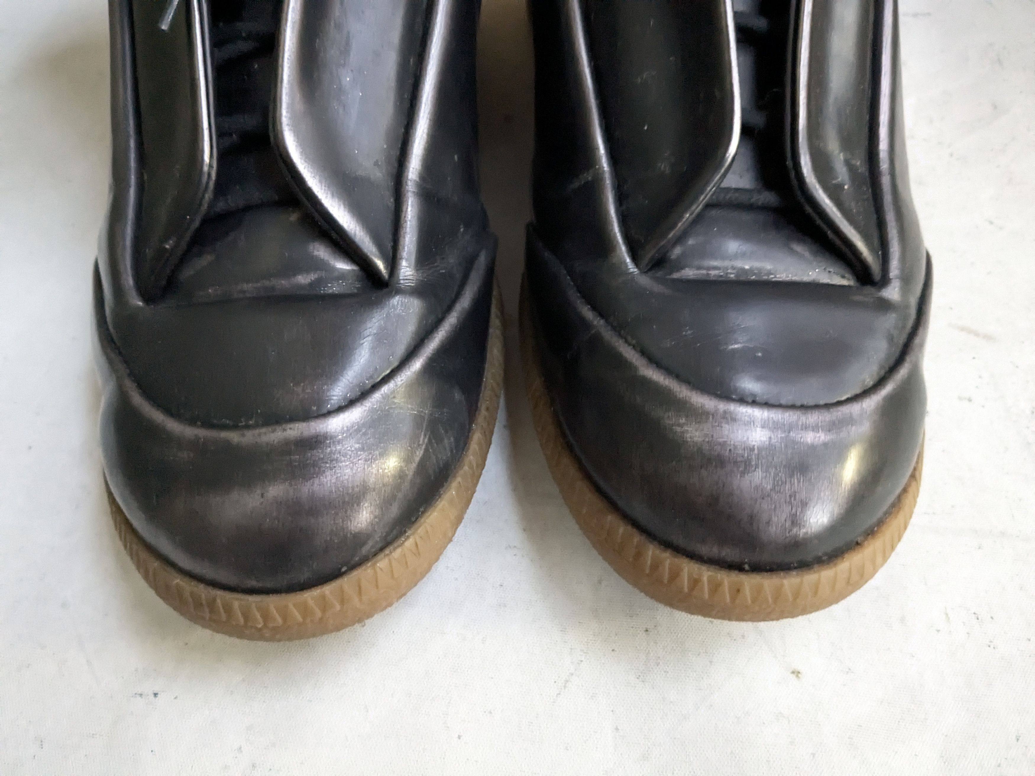 Maison Margiela Maison Margiela Future 9 42 High Tops Leather Gum Size US 9 / EU 42 - 2 Thumbnail