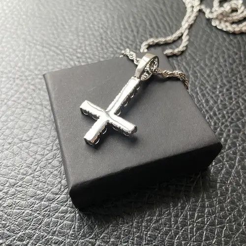 VIBE Upside Down Cross Inverted Diamond Pendant w/ 18" Rope Chain Size ONE SIZE - 3 Thumbnail