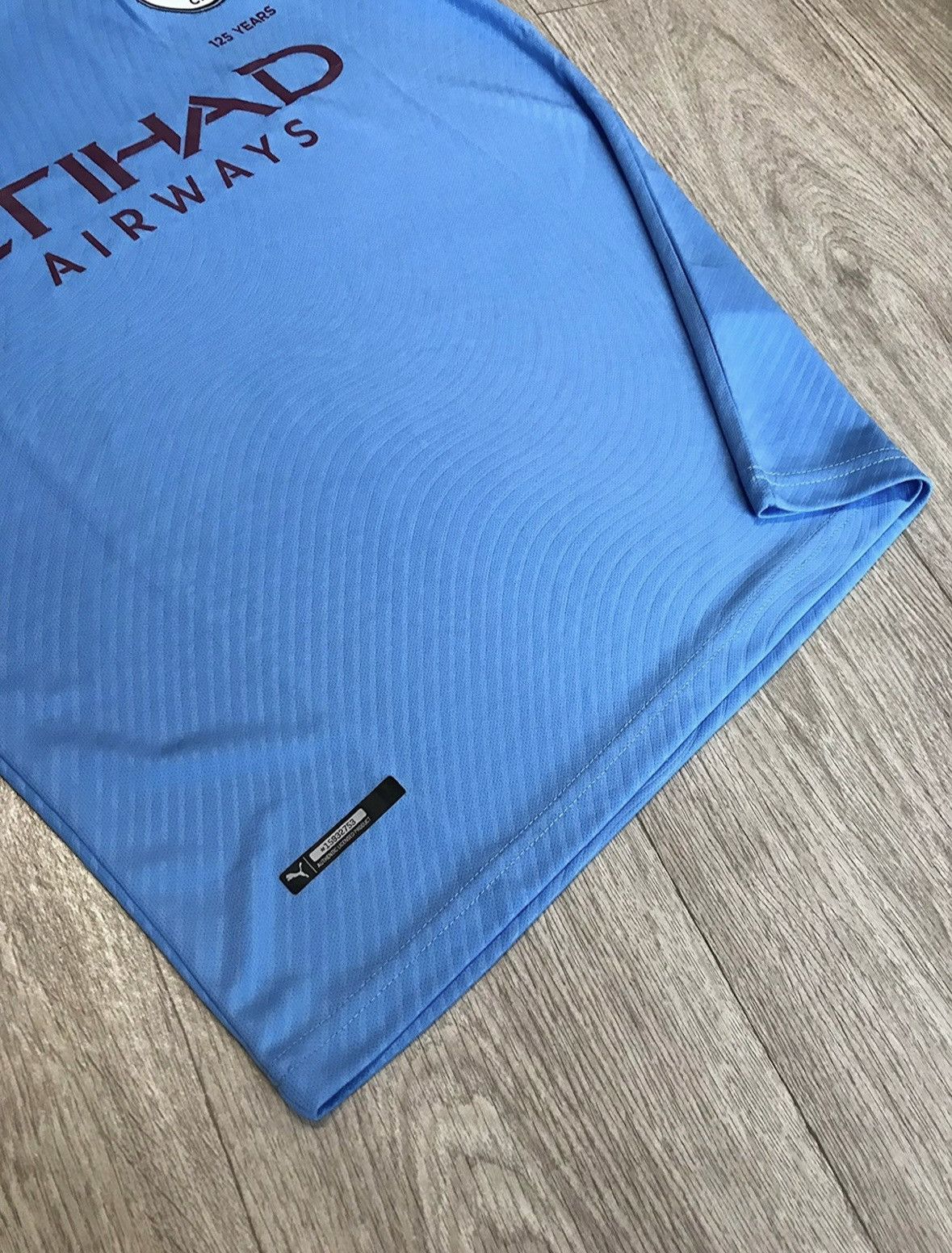Puma 🔷Puma Manchester City Soccer jersey🔷 Size US M / EU 48-50 / 2 - 6 Thumbnail