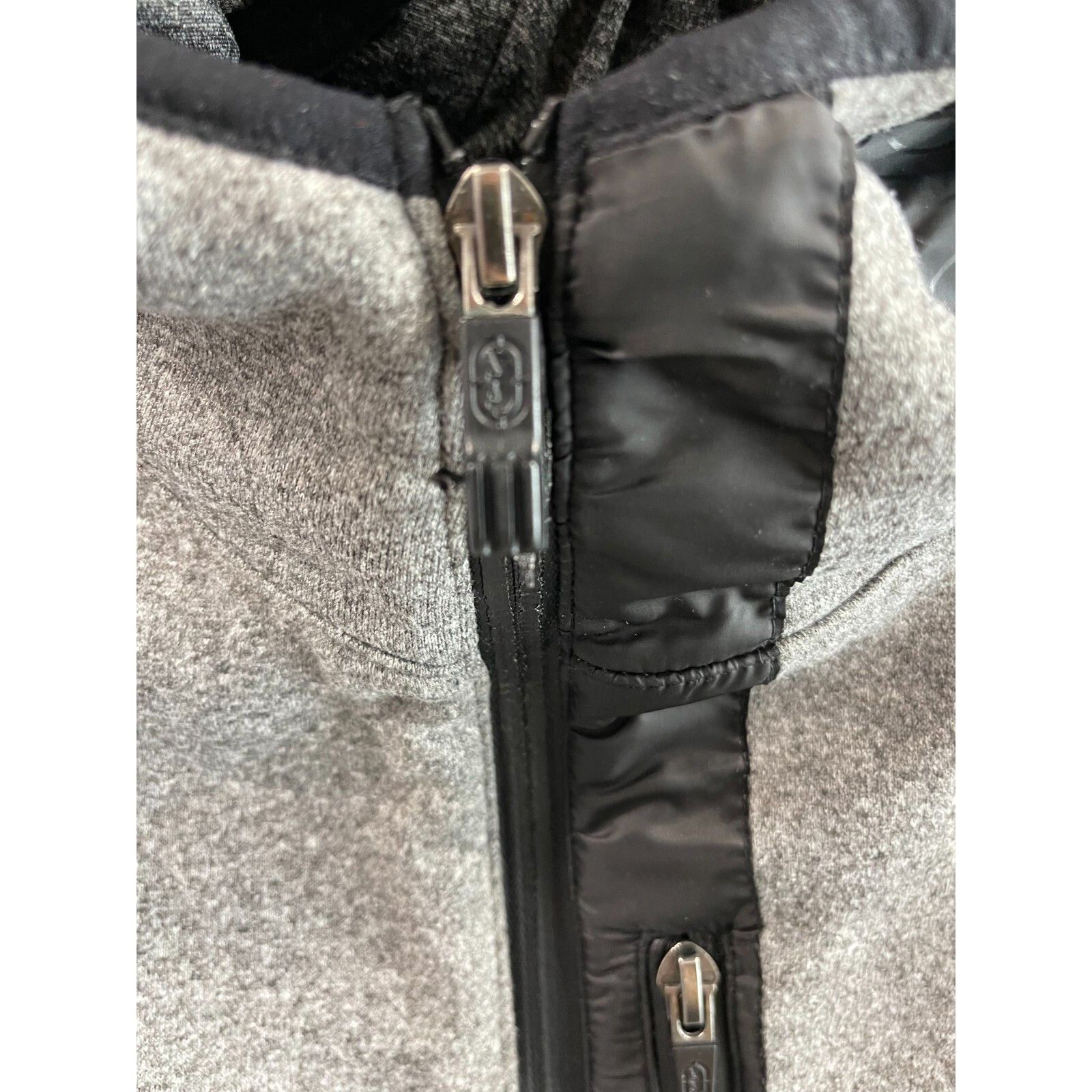 Marc Ecko VTG Y2K 90S ECKO FUNCTION GREY FLEECE TECH ZIP SWEATER HOODI Size US M / EU 48-50 / 2 - 4 Thumbnail