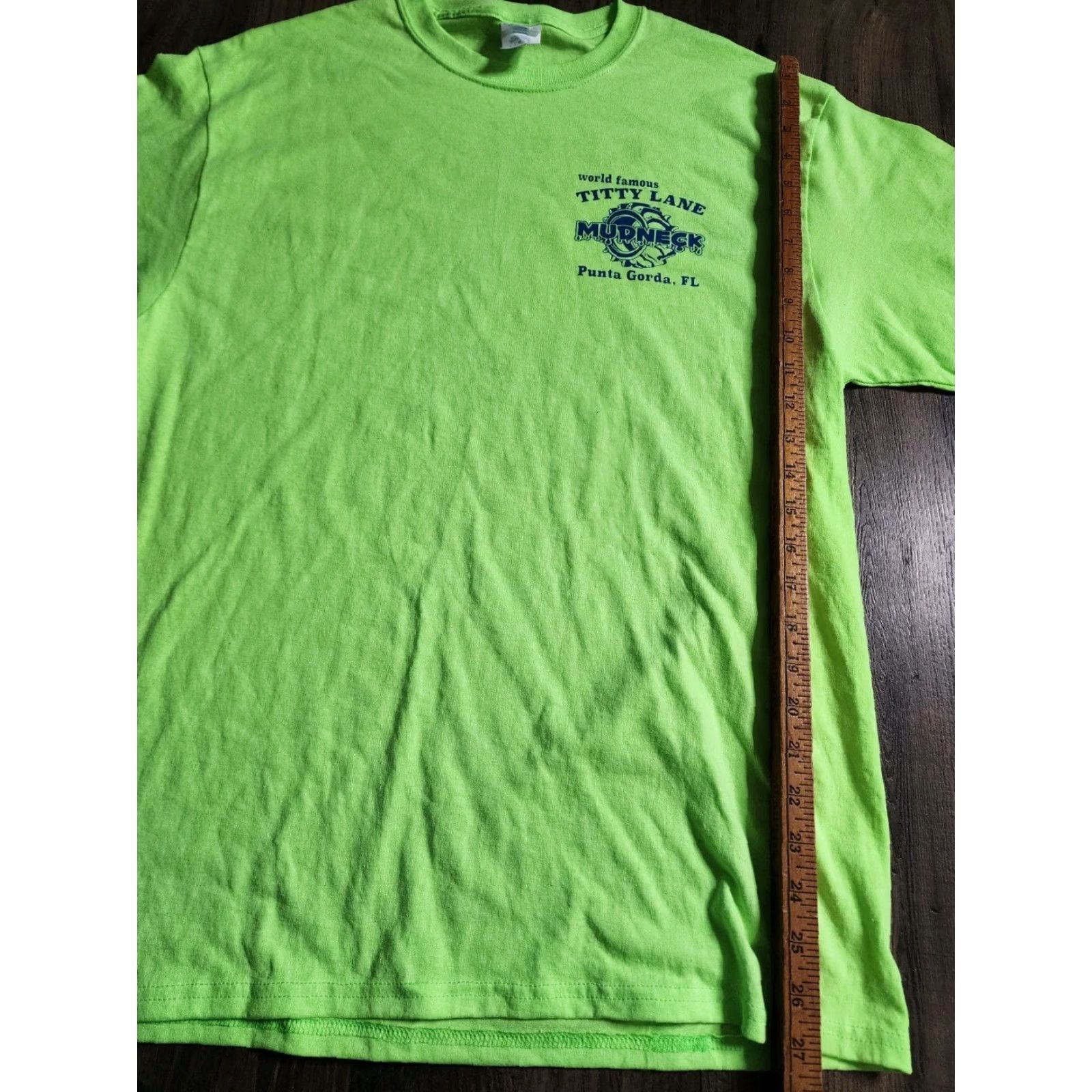Port & Company World Famous Mudneck Punta Gorda FL T Shirt Graphic Green Mens L Short Sleeve Crew Neck Port & Company Size US L / EU 52-54 / 3 - 3 Thumbnail
