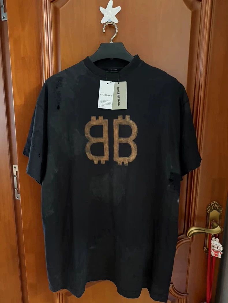 Balenciaga Balenciaga Bitcoin Short Sleeve Size US M / EU 48-50 / 2 - 1 Thumbnail