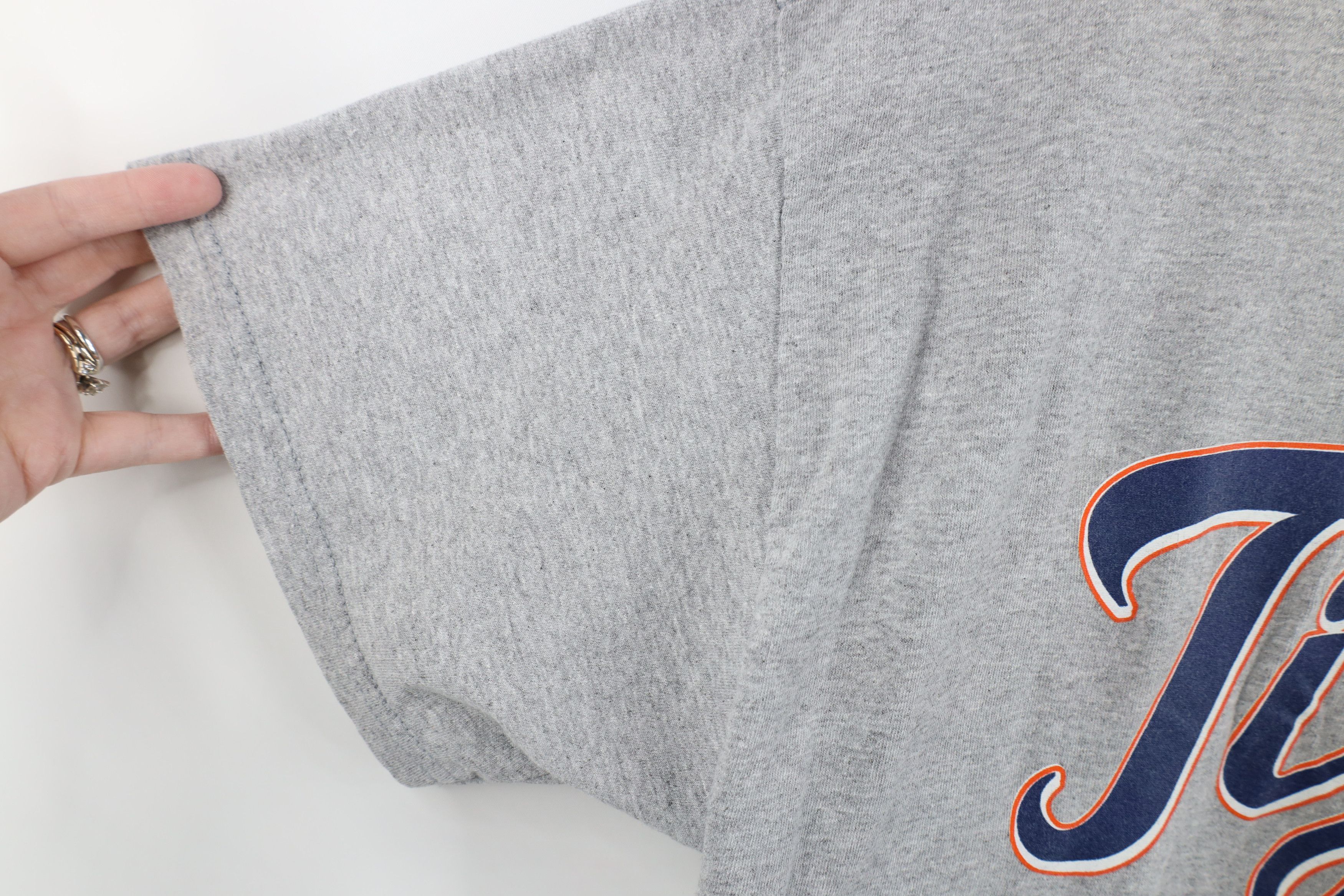 Vintage Vintage Y2K 2006 Script Detroit Tigers Baseball T-Shirt Size US L / EU 52-54 / 3 - 7 Thumbnail