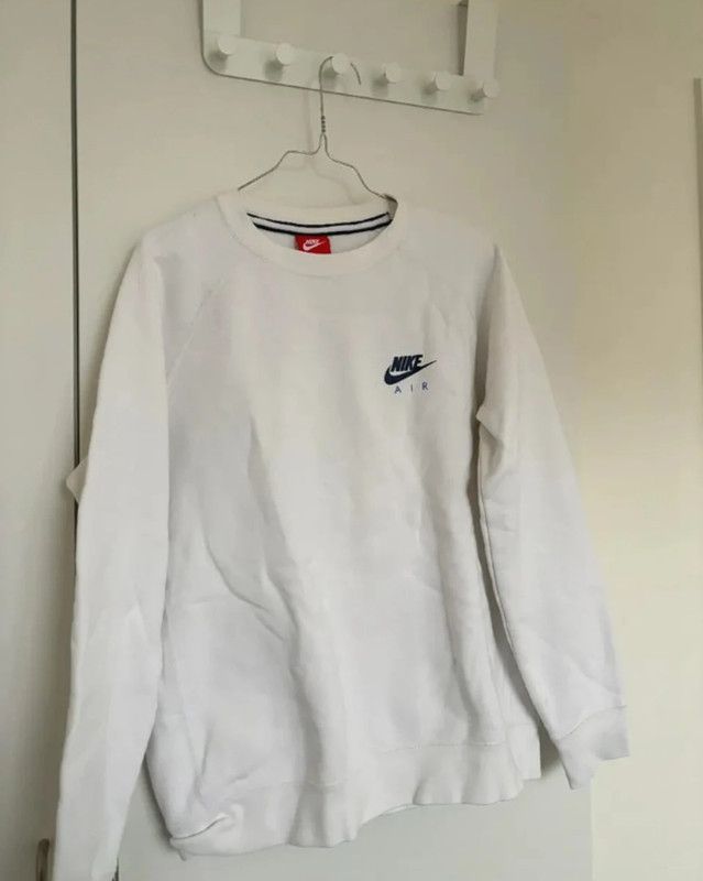 Nike Nike Sweatshirt – White & in Great Condition! Size US M / EU 48-50 / 2 - 2 Thumbnail