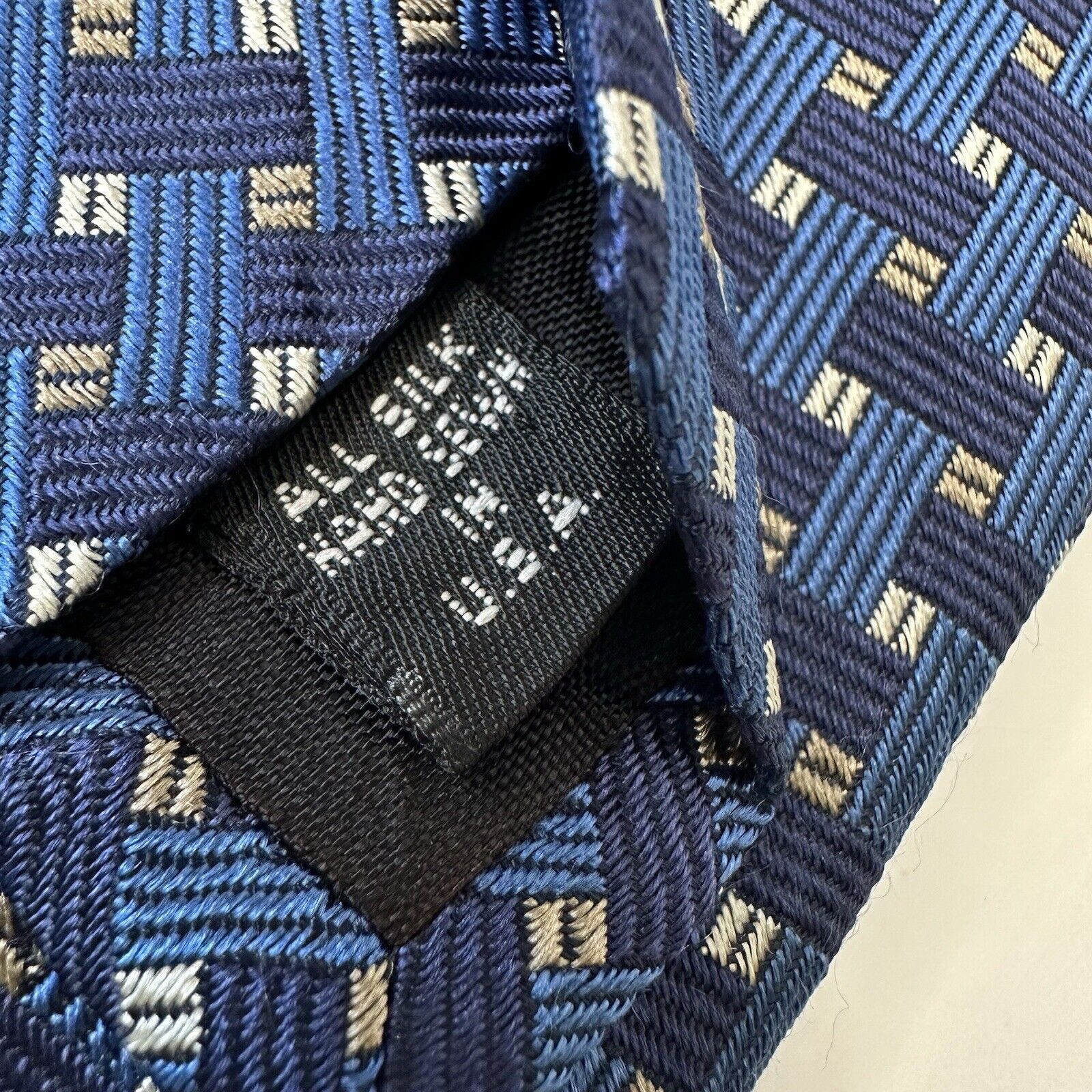 Jos. A. Bank Jos A. Bank, Collection Men's Neck Tie Blue w/Grays Silk USA Size ONE SIZE - 3 Thumbnail