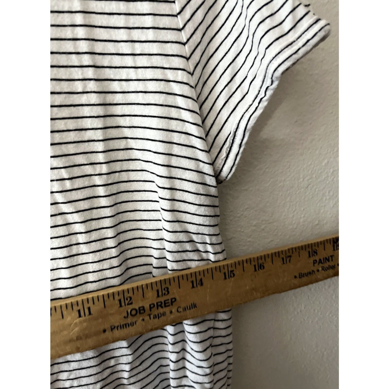 American Eagle Outfitters American Eagle Outfitters T-Shirt Women M White Striped Short Sleeve Crew Neck Basic Casual Preppy Classic Cotton Polyester Size M / US 6-8 / IT 42-44 - 5 Thumbnail