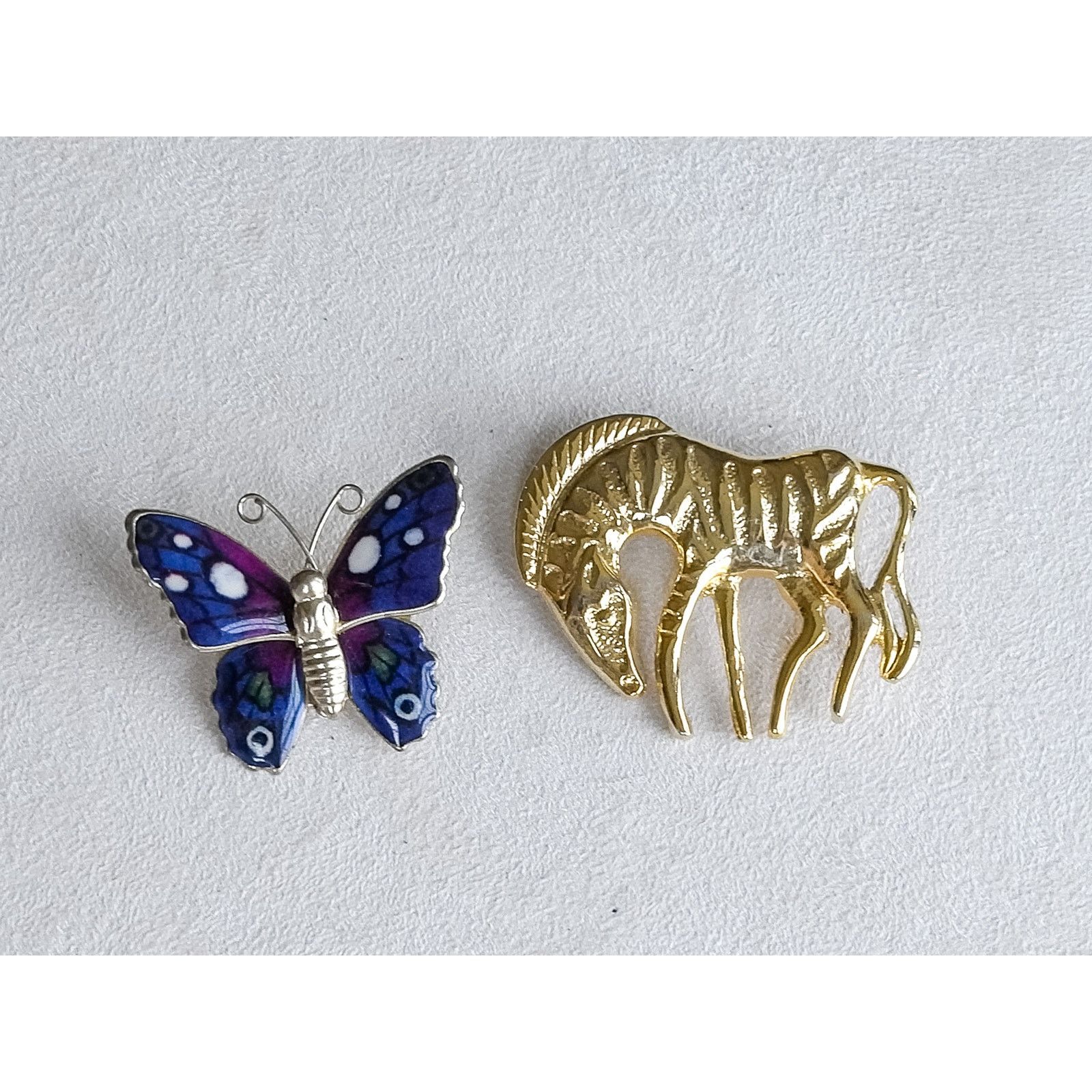 The Unbranded Brand Vintage Brooches 2 PC Gold Tone Zebra Purple Butterfly Size ONE SIZE - 3 Thumbnail