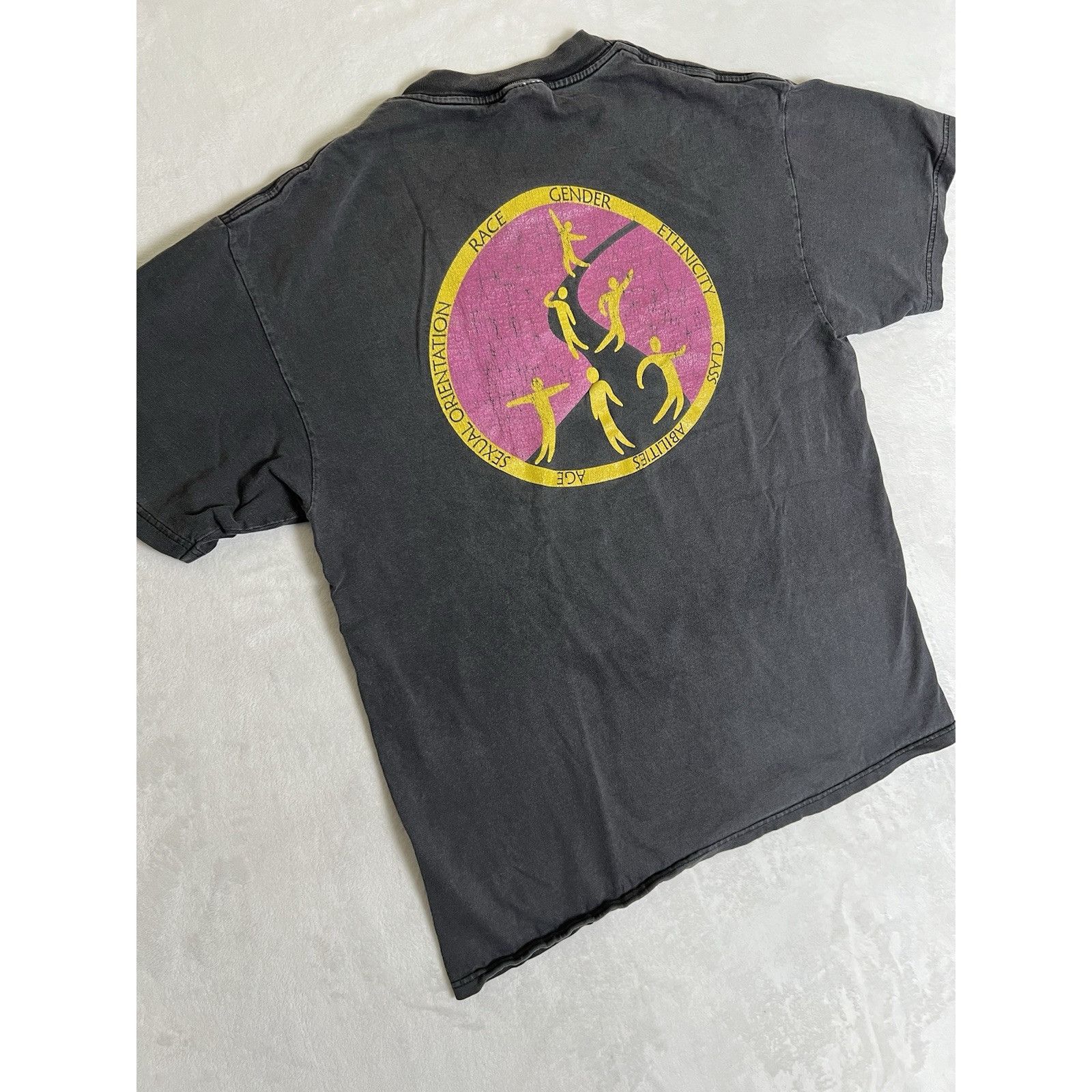 Vintage Vintage Planned Parenthood T-Shirt Size Large “Diversity” Pr Size US L / EU 52-54 / 3 - 8 Thumbnail