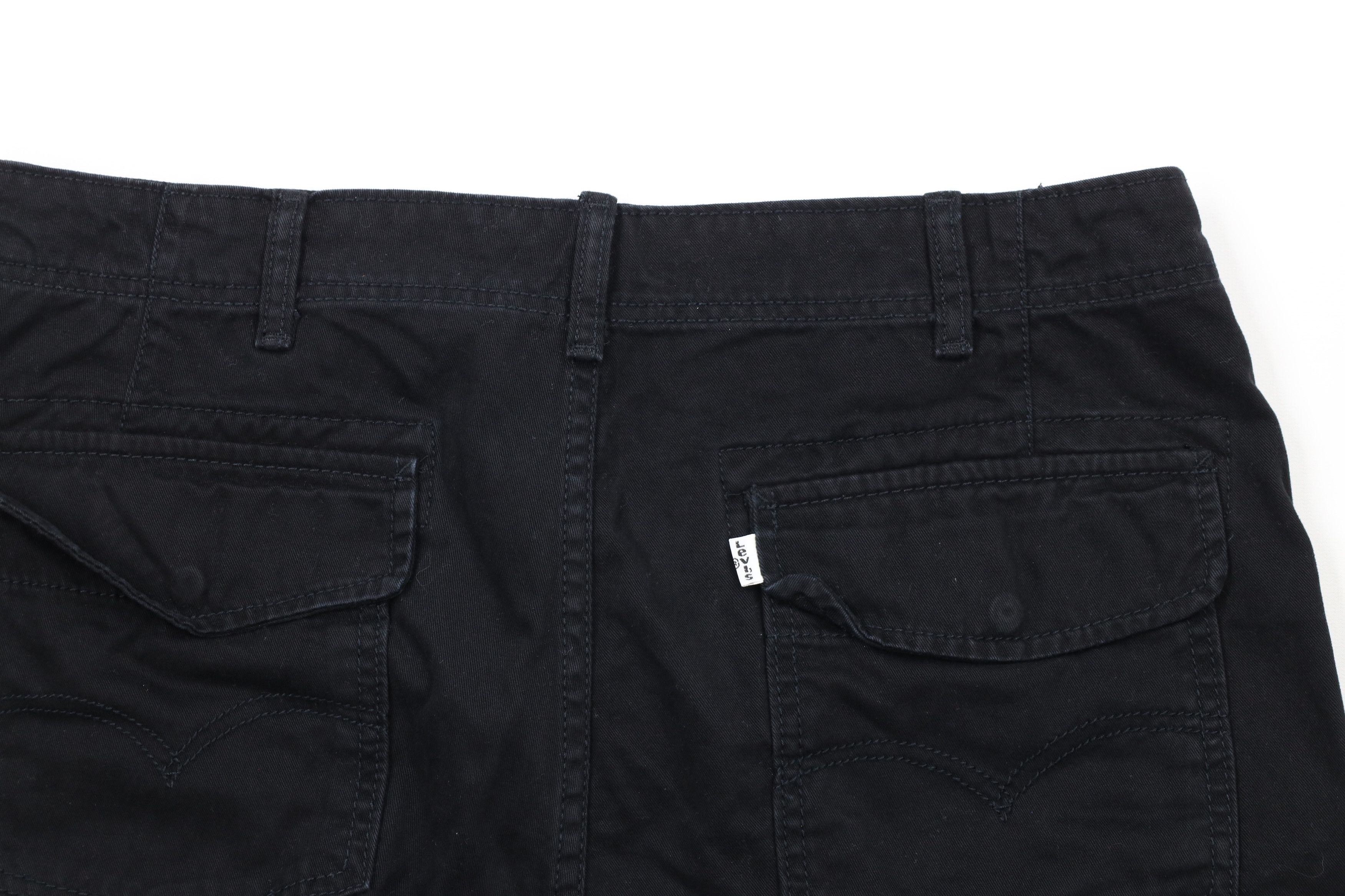Levi's × Vintage Vintage Y2K Levis Heavyweight Cargo Shorts Black Cotton Size US 34 / EU 50 - 9 Thumbnail
