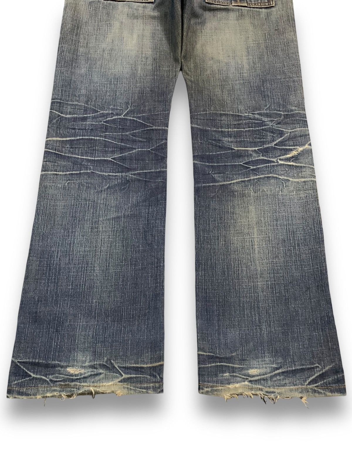 Japanese Brand Vintage Distinction Stitched Mud Wash Loose Fit Grunge Jeans Size US 30 / EU 46 - 15 Thumbnail
