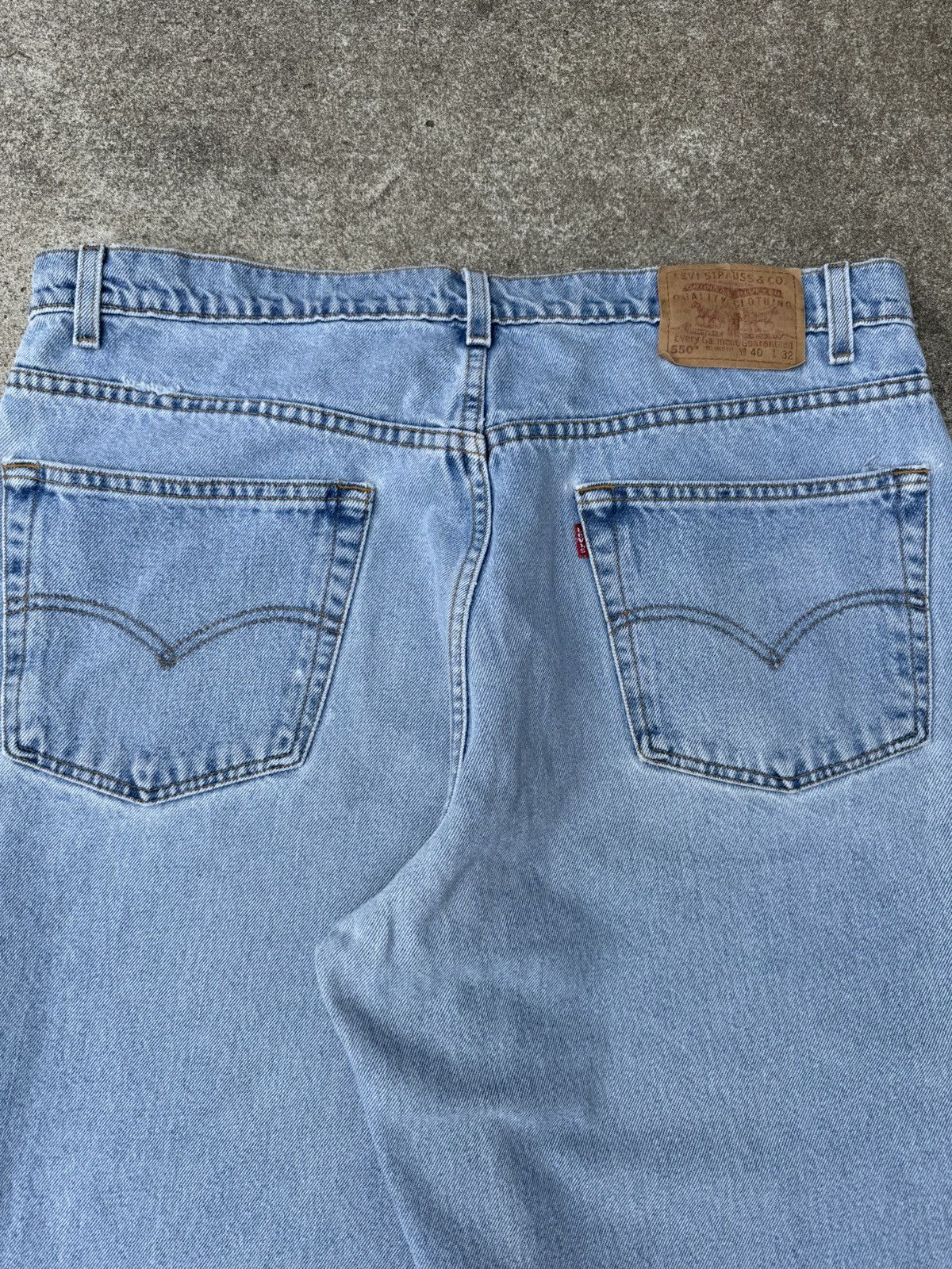 Levi's × Vintage Vintage 90’s Levis 550 Relaxed Loose Fit Light Jeans 38x31 Size US 38 / EU 54 - 5 Thumbnail