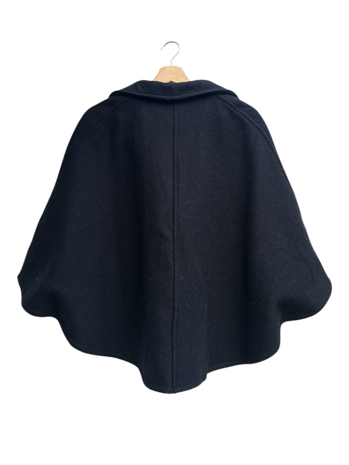 Fidelity Fidelity by Gerald & Stewart Wool Blend Poncho/Cape Size ONE SIZE - 4 Thumbnail