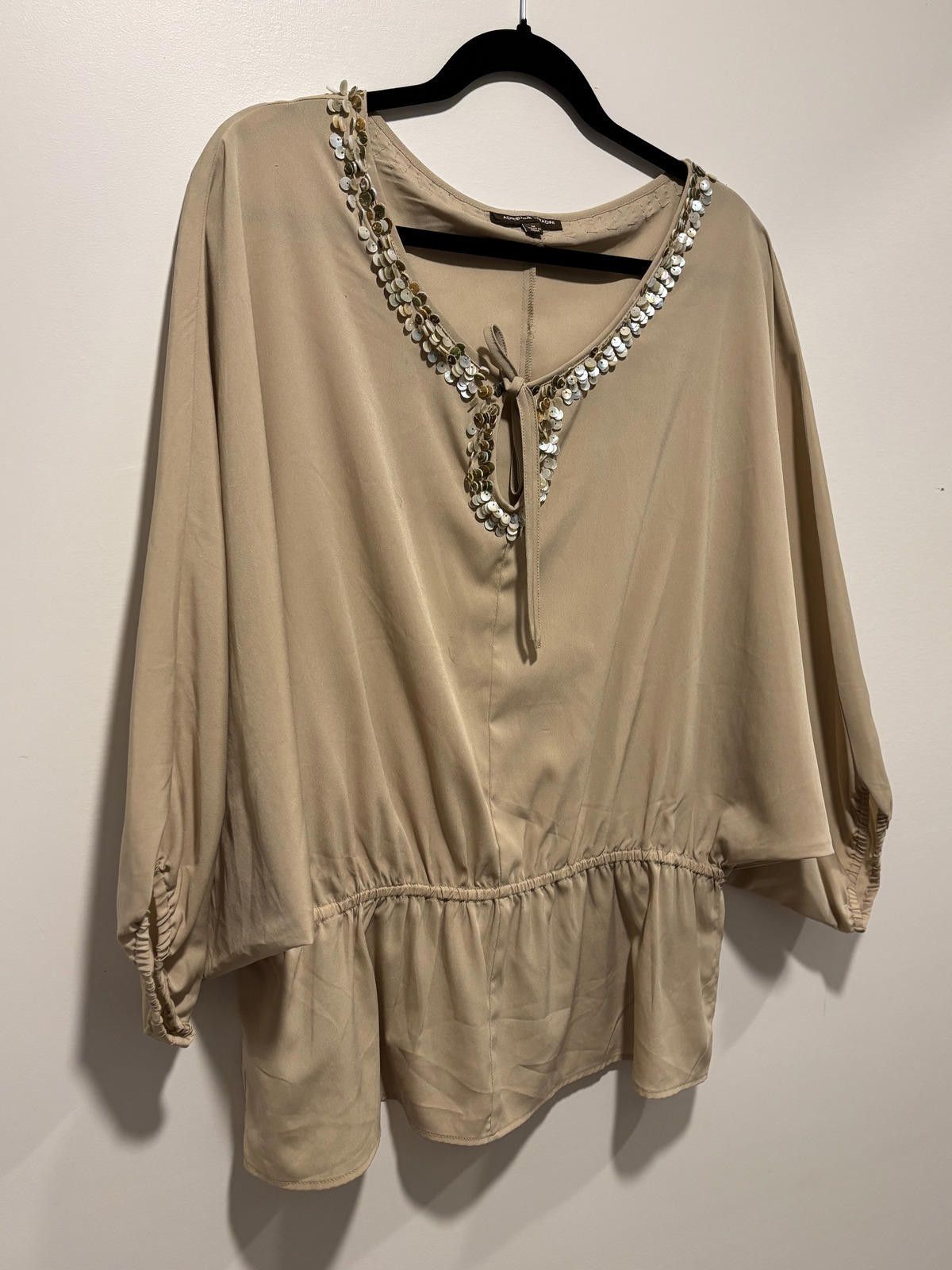 Other Adrienne Vittadini Beige Sequin Embellished Blouse Size M / US 6-8 / IT 42-44 - 3 Thumbnail