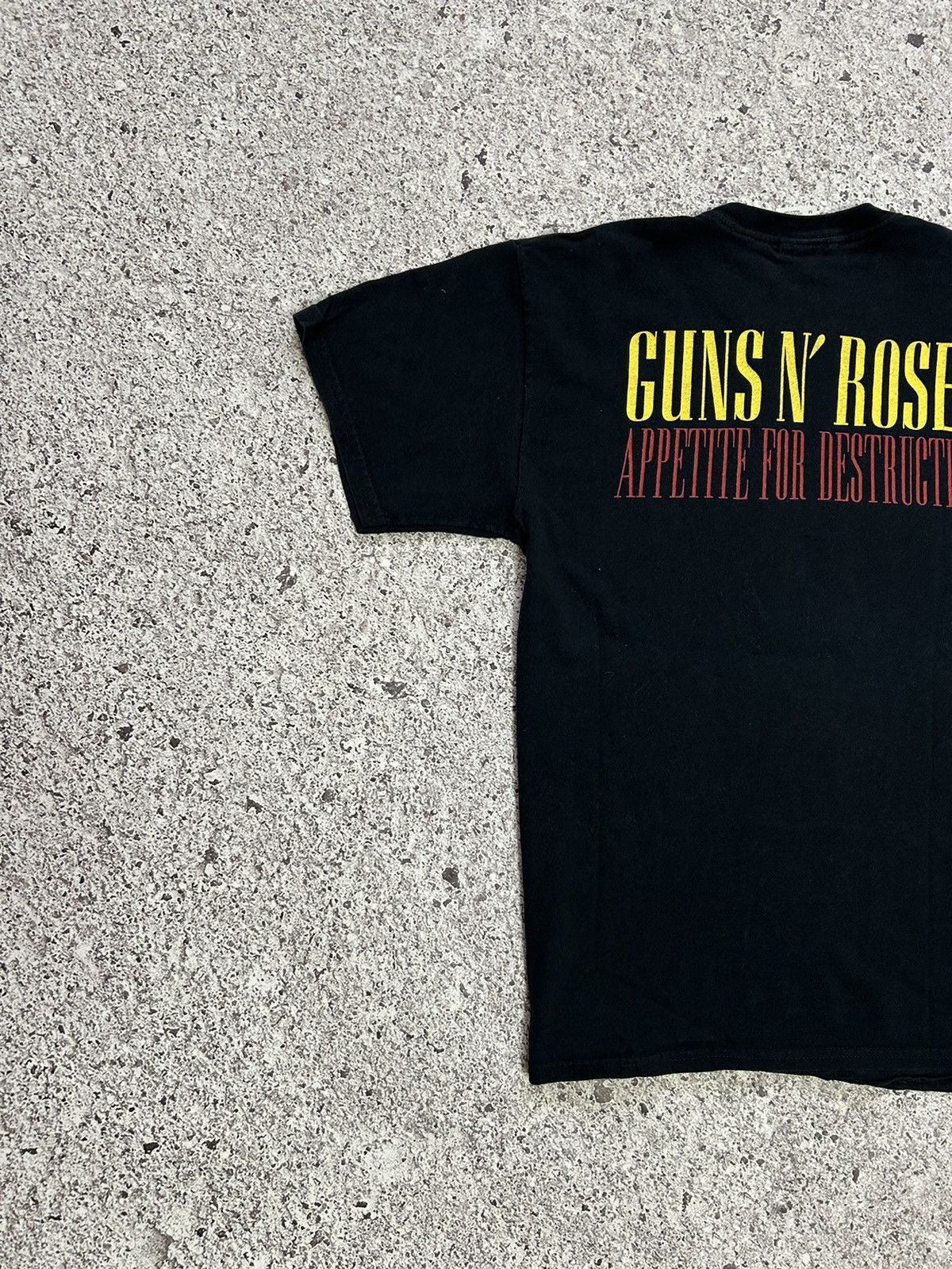 Band Tees × Guns N' Roses × Vintage Vintage 2004 Guns N Roses Appetite For Destruction Band Tee Size US M / EU 48-50 / 2 - 7 Thumbnail