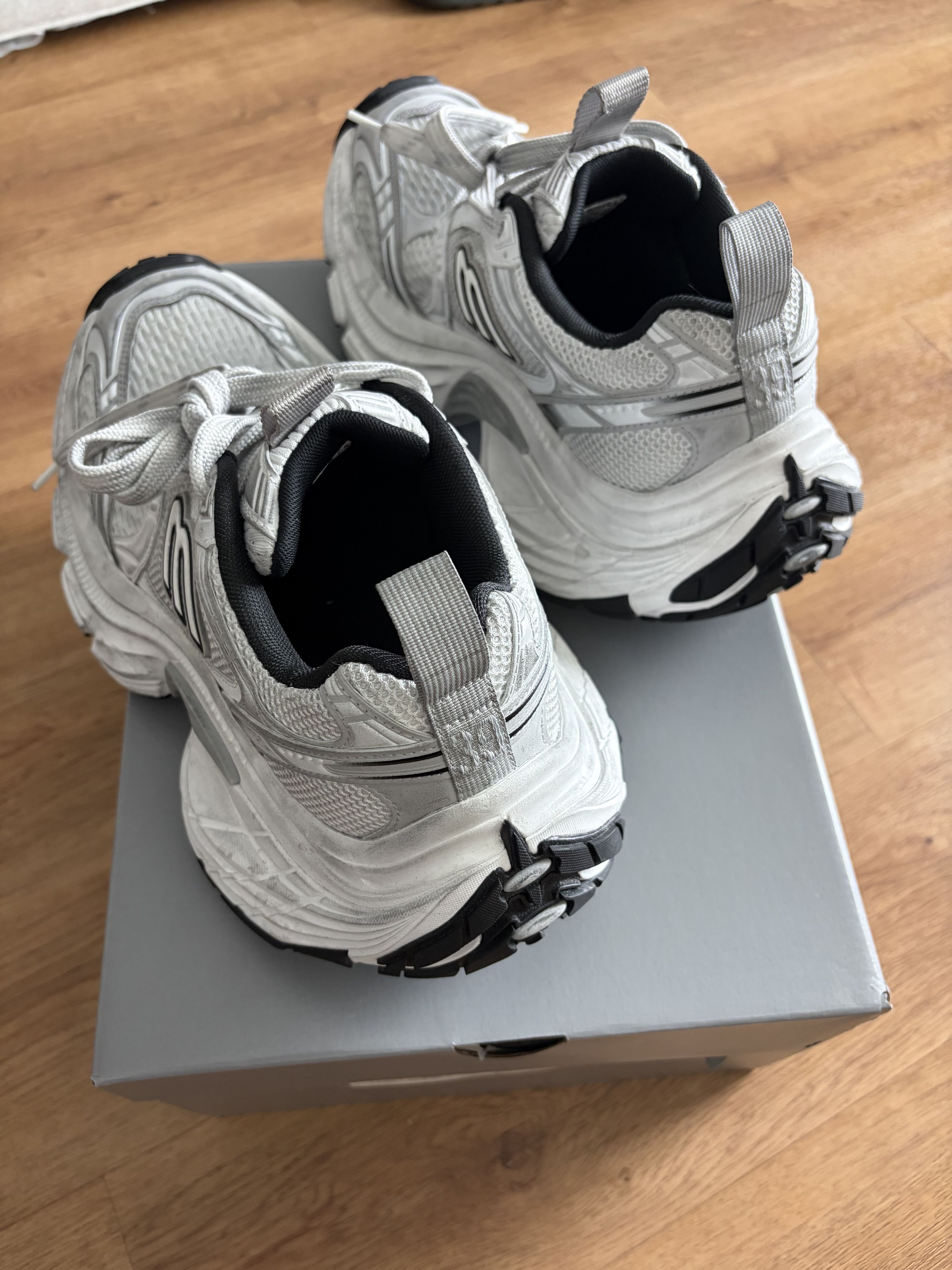 Balenciaga BALENCIAGA MEN'S 10XL SNEAKER Size US 6.5 / EU 39-40 - 4 Thumbnail