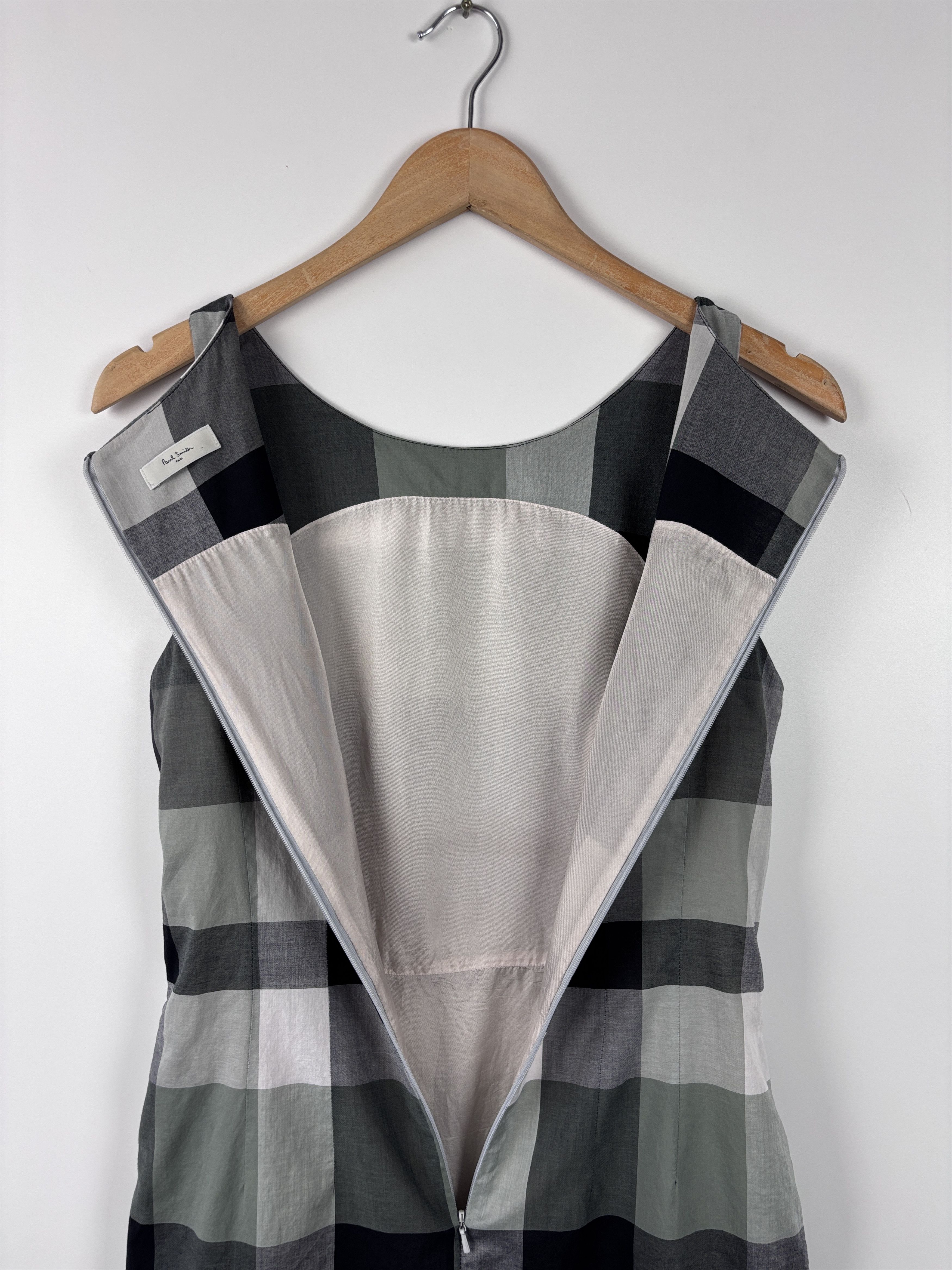 Paul Smith Womens Paul Smith Check Sleeveless Dress Gray Size ~S Size S / US 4 / IT 40 - 10 Thumbnail