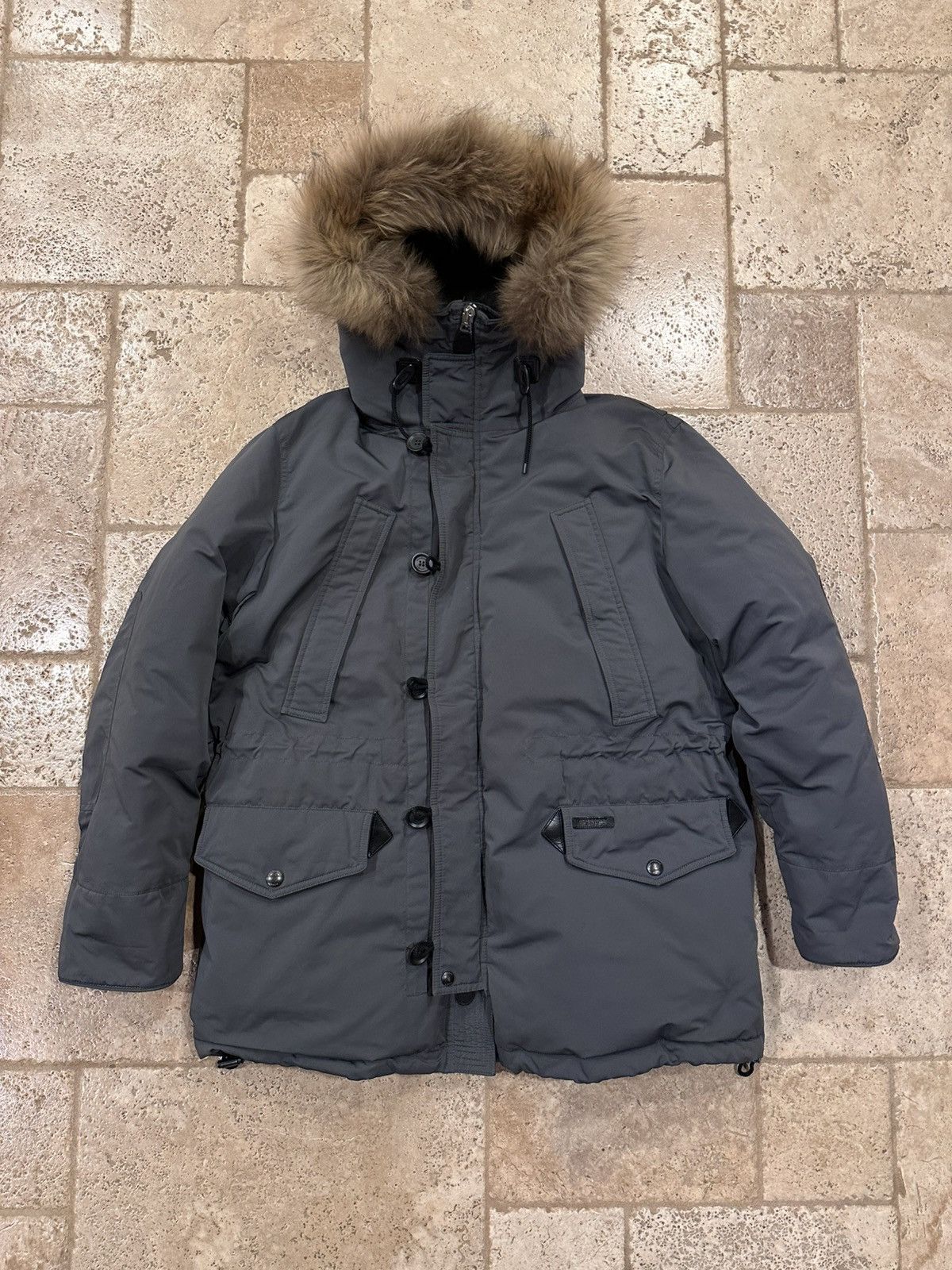 Burberry Burberry Brit Grey Nova Raccoon Fur Hood Down Coat Jacket Size US L / EU 52-54 / 3 - 5 Thumbnail