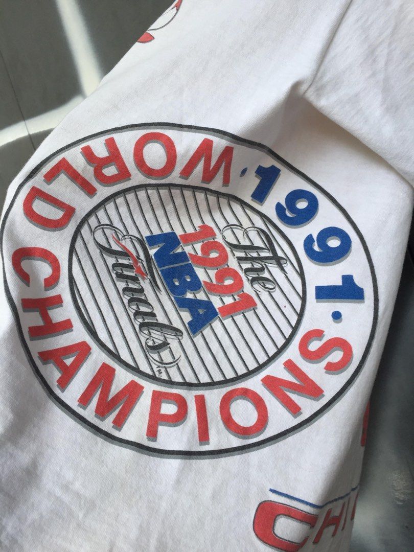 NBA × Salem Sportswear Vintage 1991 Chicago Bulls NBA World Champs T-Shirt Size US L / EU 52-54 / 3 - 4 Thumbnail