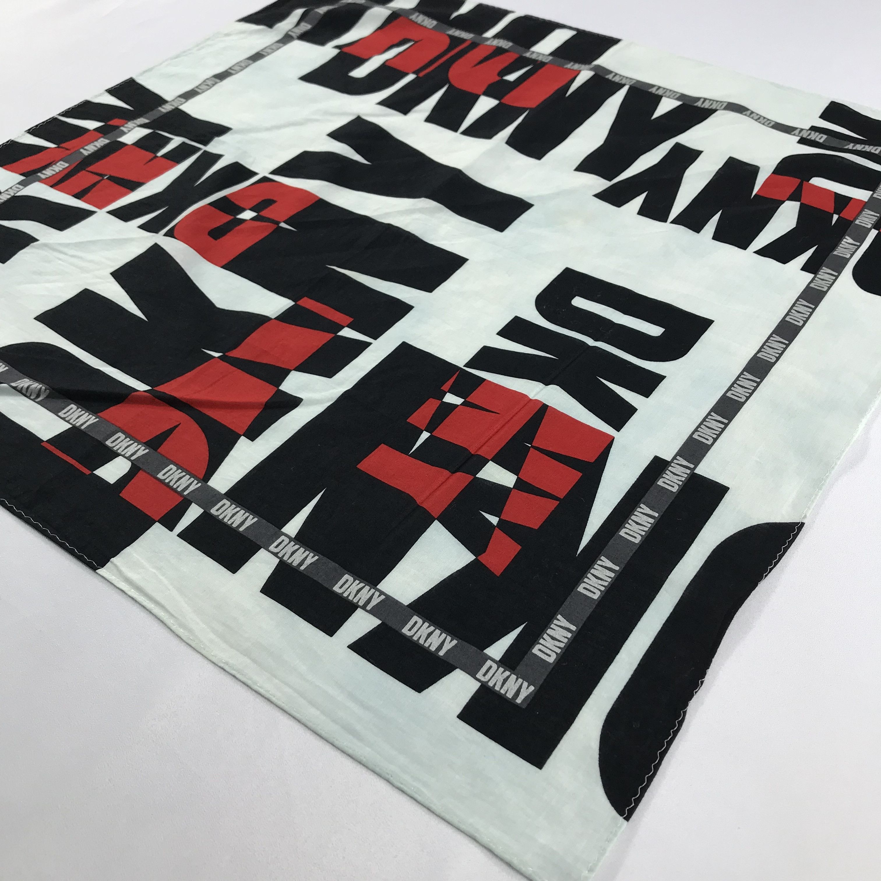 DKNY × Vintage DKNY Bandana / Handkerchief / Neckerchief - S2101 Size ONE SIZE - 2 Thumbnail