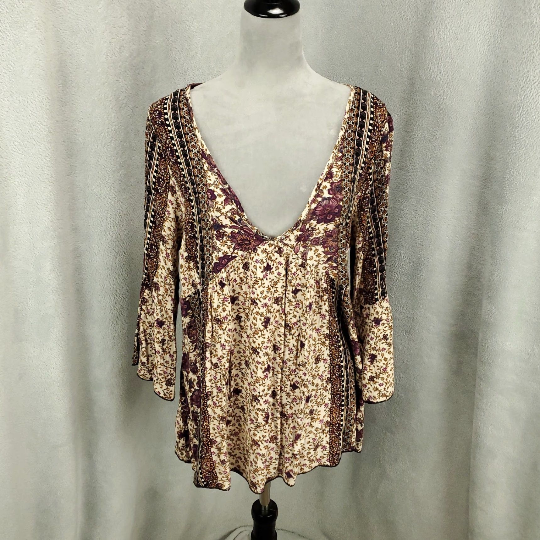 Bell Figueroa & Flower Blouse Womens L Boho Floral Lightweight Bell Sleeve V-Neck Pullover Size L / US 10 / IT 46 - 2 Thumbnail