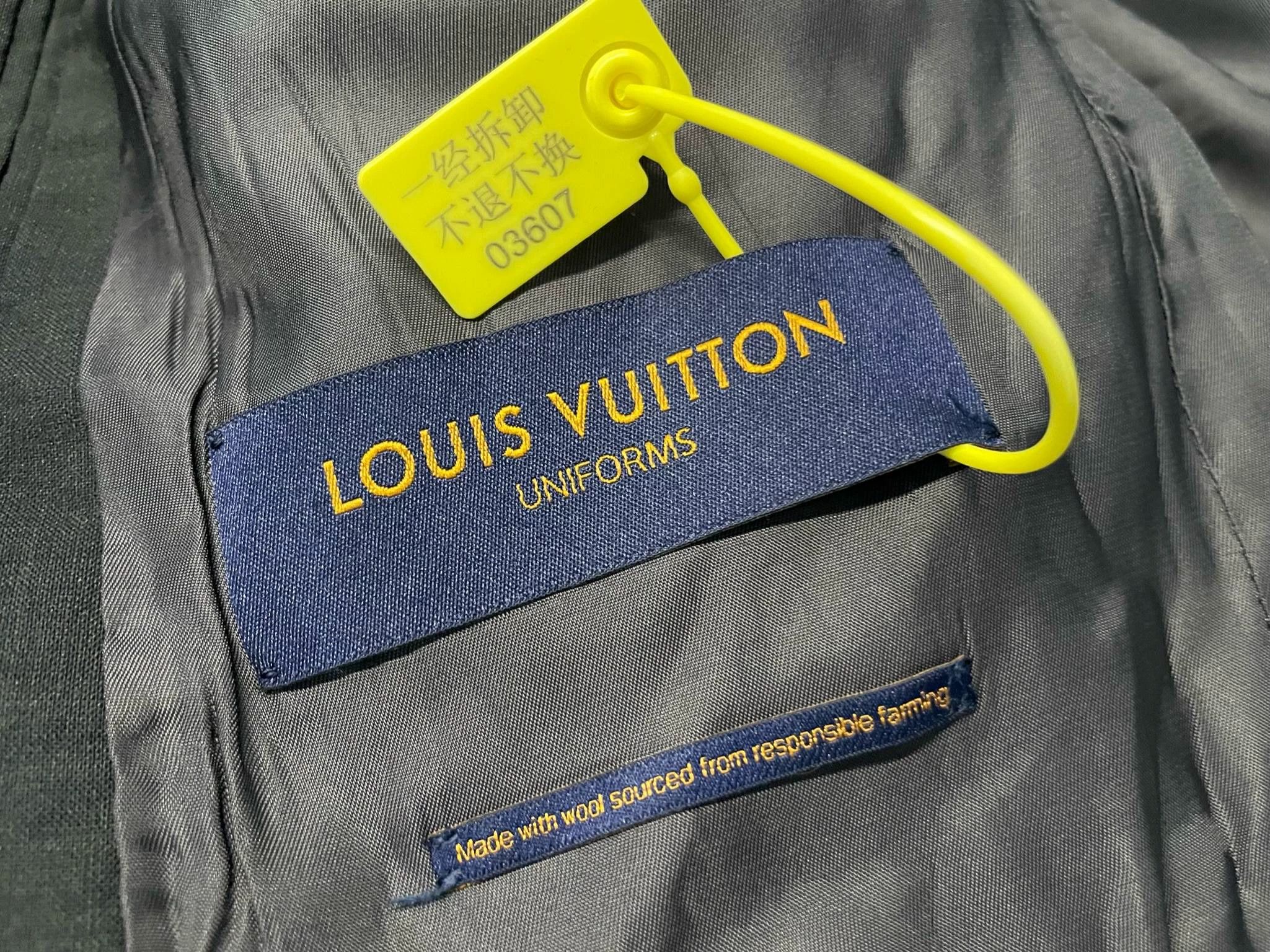 Louis Vuitton LV Uniform Suit 48/46 99 New/BNWT Size 46R - 4 Thumbnail