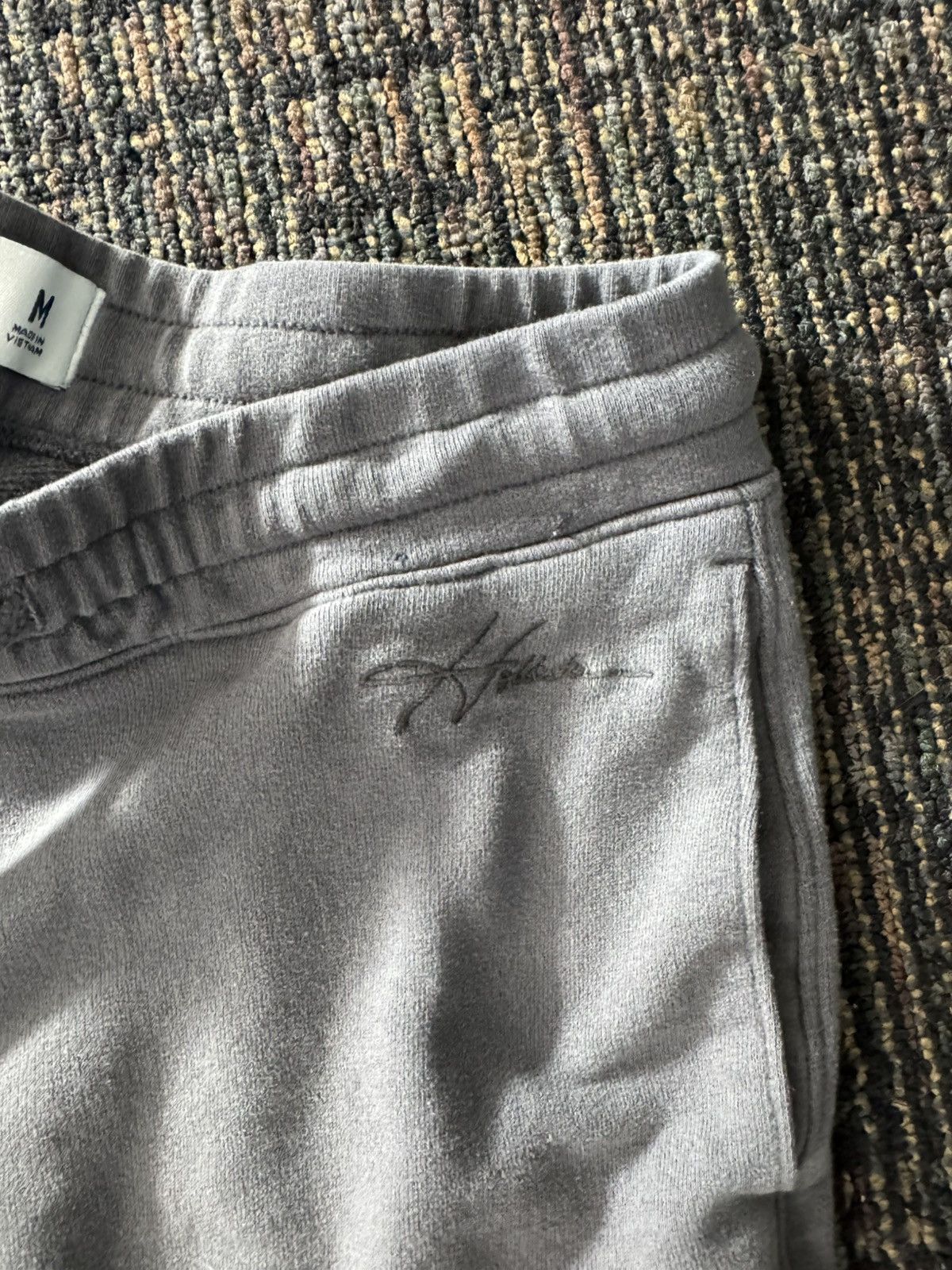 Hollister Grey and dark grey shorts BUNDLE DEAL Size US 30 / EU 46 - 2 Thumbnail