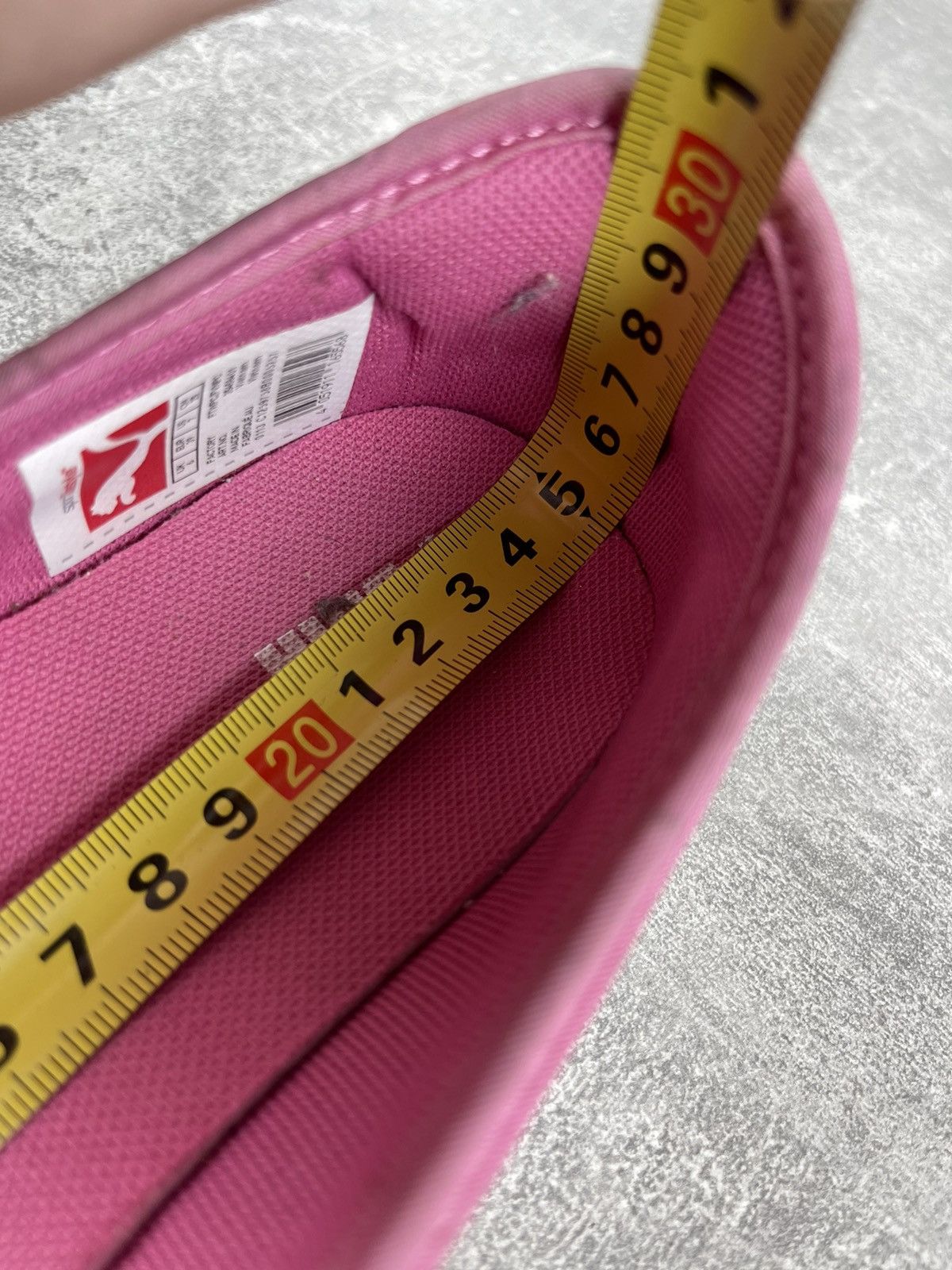 Puma × Vintage Vintage PUMA Archives White / Pink Leather Slip Shoes Size US 9 / IT 39 - 11 Thumbnail