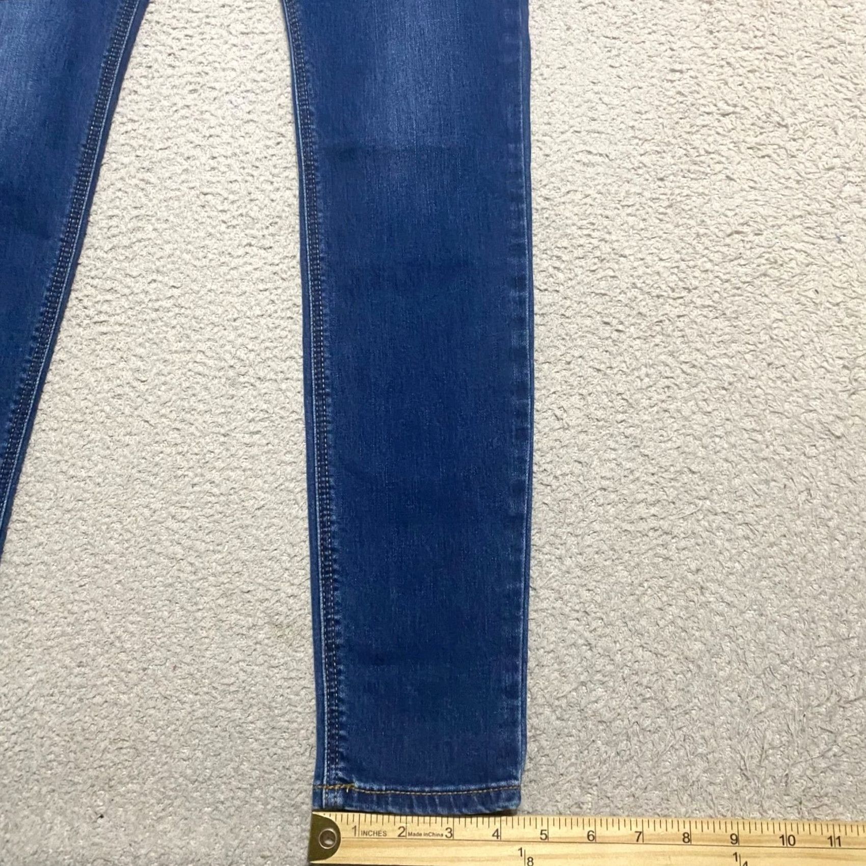 Old Navy VINTAGE NWT Old Navy Womens Jeans Blue Denim 6 Tall Skinny Stretch 5-Pocket Women Size 28" / US 6 / IT 42 - 5 Thumbnail