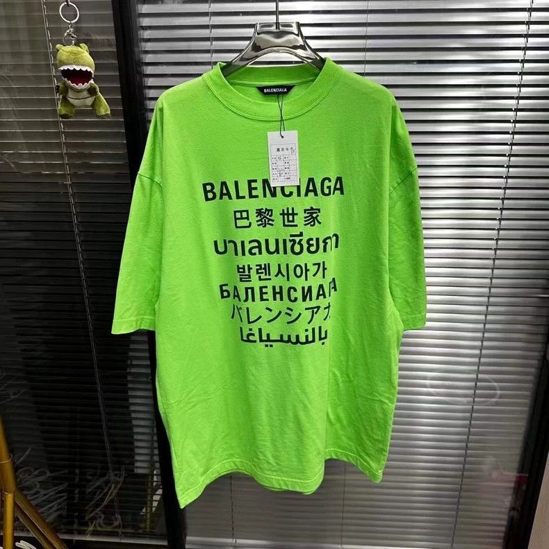 Balenciaga Balenciaga Green seven-language short sleeve Size US XS / EU 42 / 0 - 1 Thumbnail
