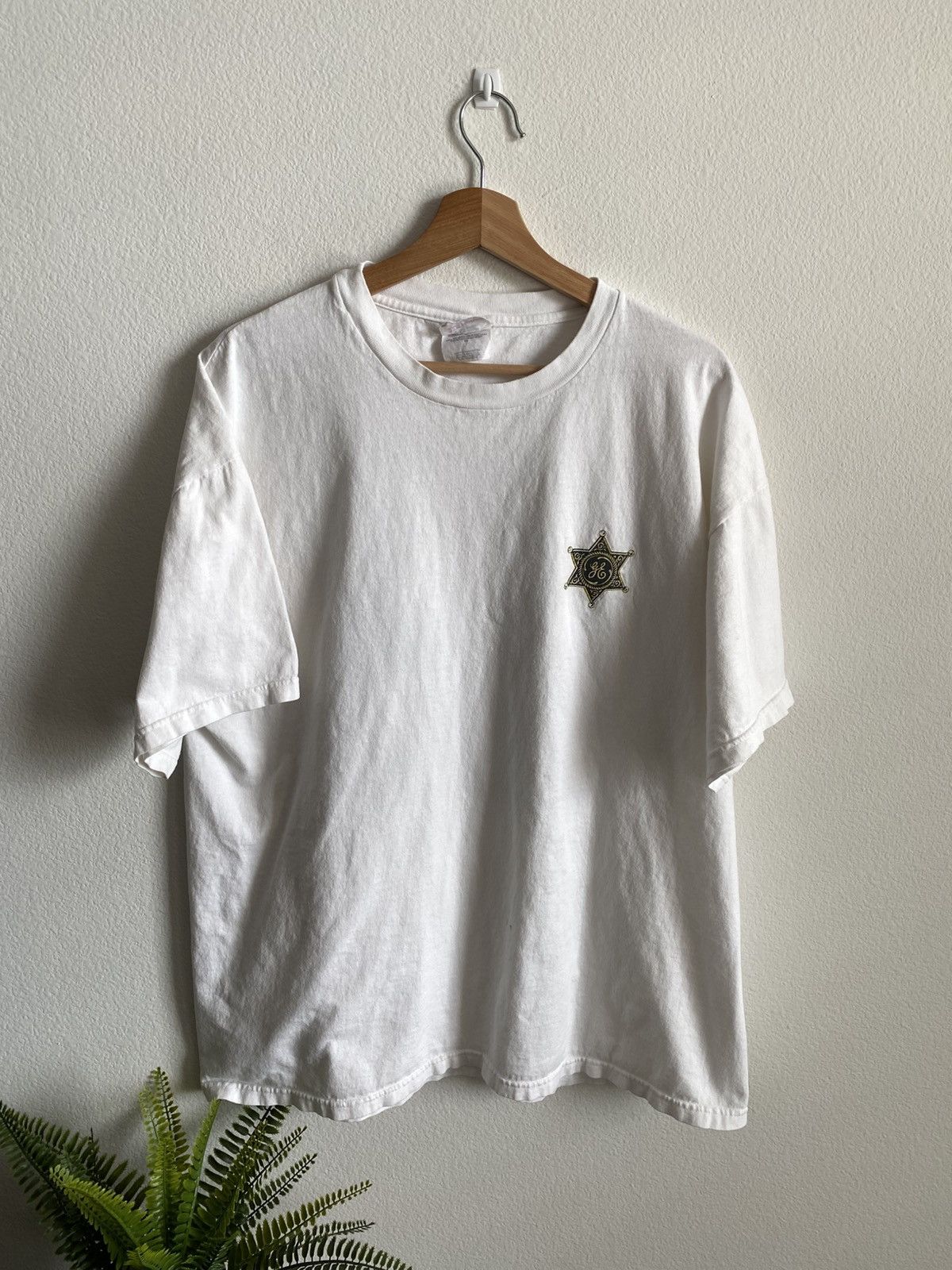 Vintage Vintage Hallmark Light Bulb Funny Tee Size US XXL / EU 58 / 5 - 2 Thumbnail
