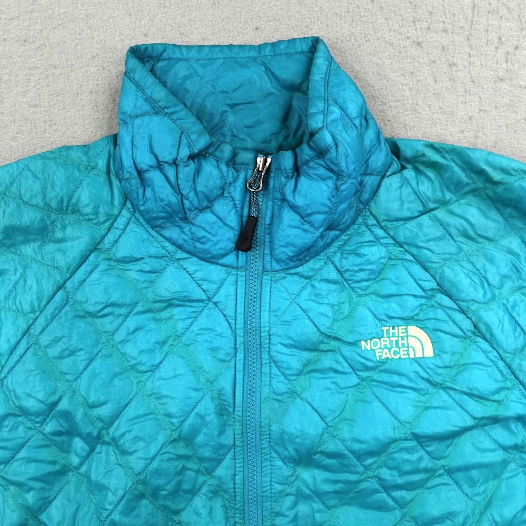 The North Face Item Specifications: Brand: Nike Size S / US 4 / IT 40 - 2 Thumbnail