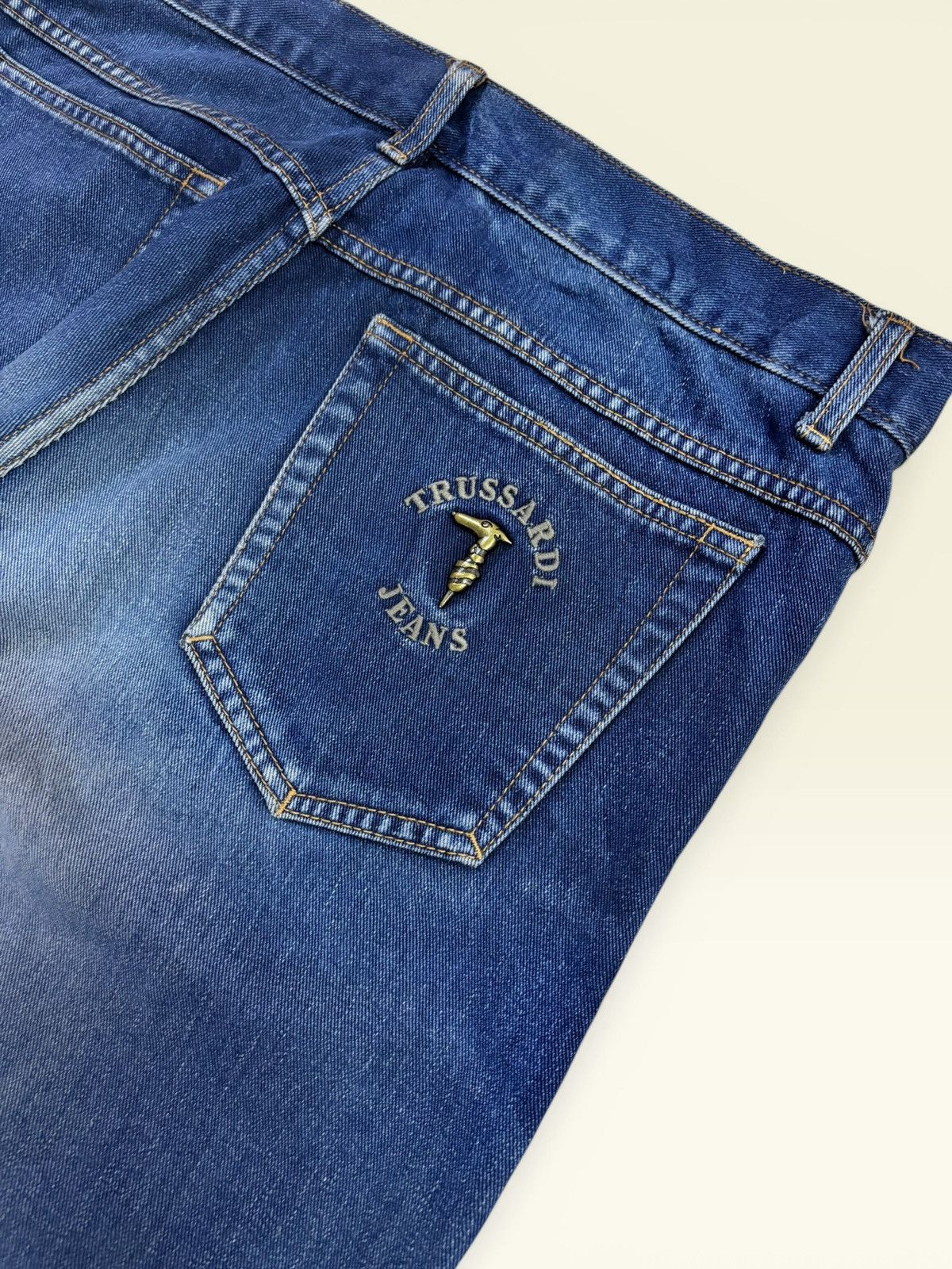 Trussardi Vtg Italy Trussardi Blue Washed Faded Distress Jeans Size US 34 / EU 50 - 9 Thumbnail