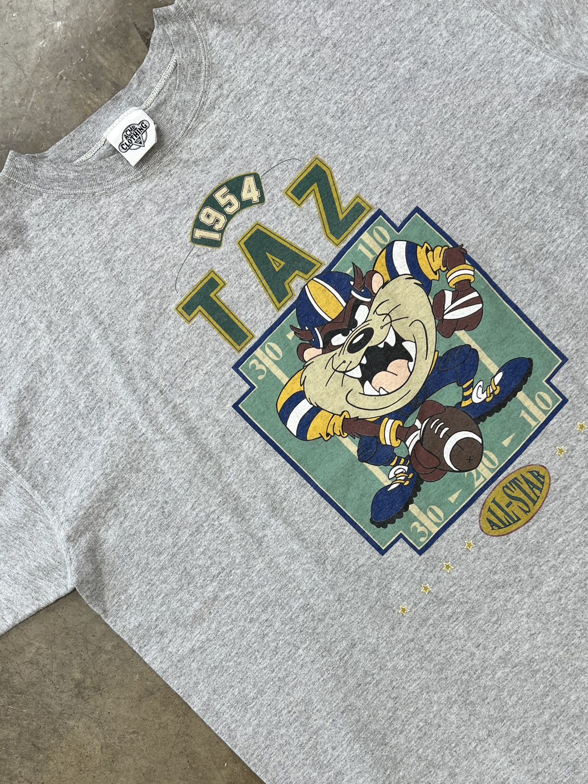 Vintage × Warner Bros Vintage Looney Tunes Taz All-Star Football Tee XL Size US XL / EU 56 / 4 - 1 Thumbnail