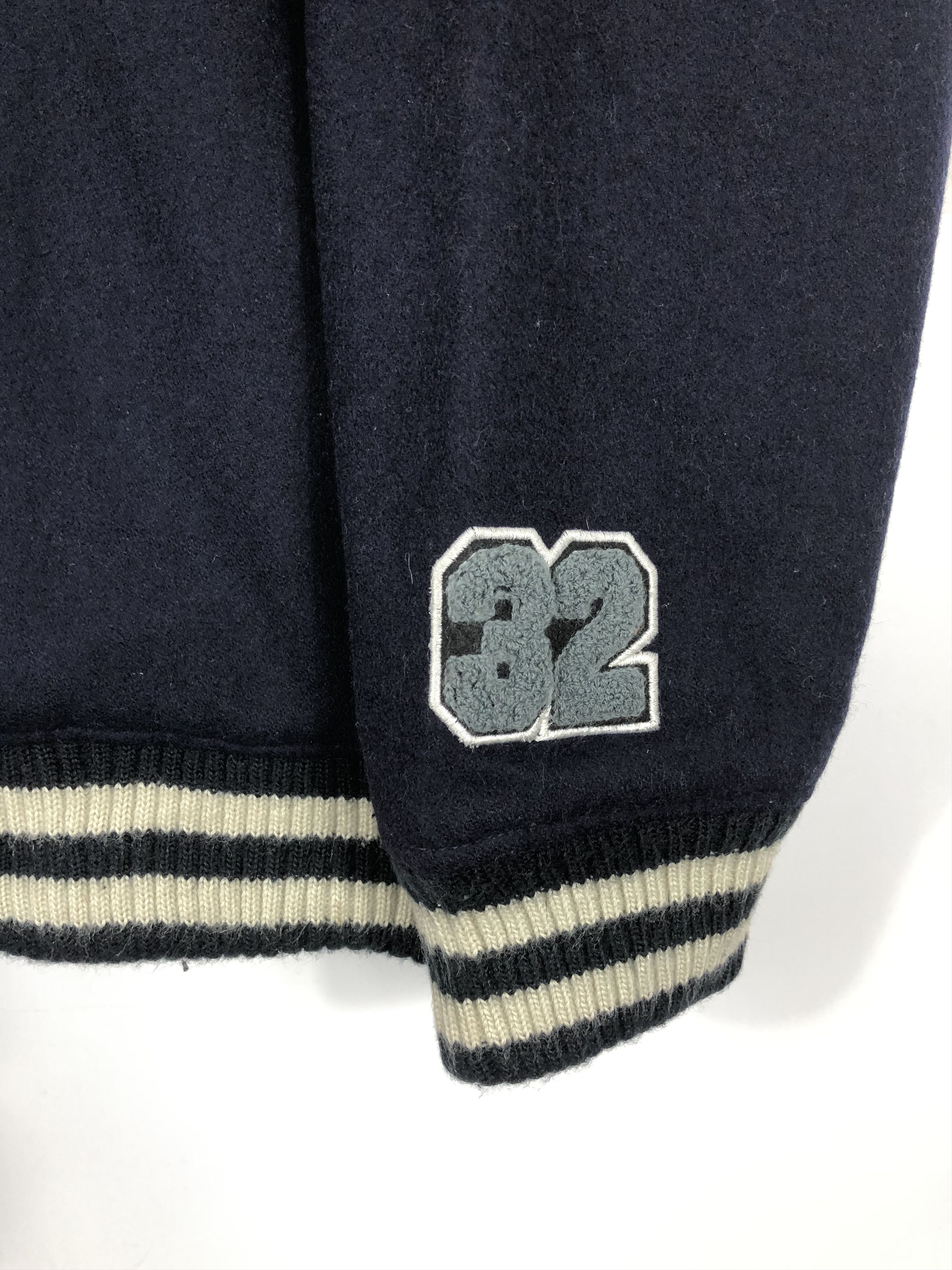 Japanese Brand Vintage Varsity Jacket M Logo V0181 Size US L / EU 52-54 / 3 - 6 Thumbnail