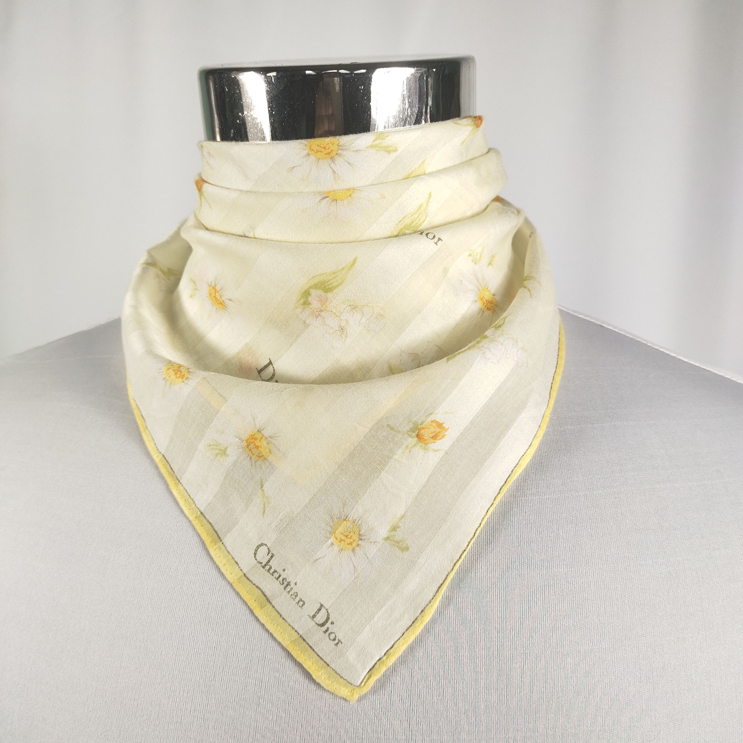 Vintage Christian Dior Handkerchief / Neckerchief / Bandana FZ481 Size ONE SIZE - 1 Thumbnail