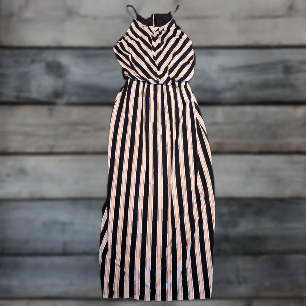 Vintage Maurices Striped Maxi Dress Women’s Medium Striped Pink Black NWT Clothing Maurices Maxi Dress Women’s Medium Striped Pink Black NWT Size M / US 6-8 / IT 42-44 - 1 Thumbnail