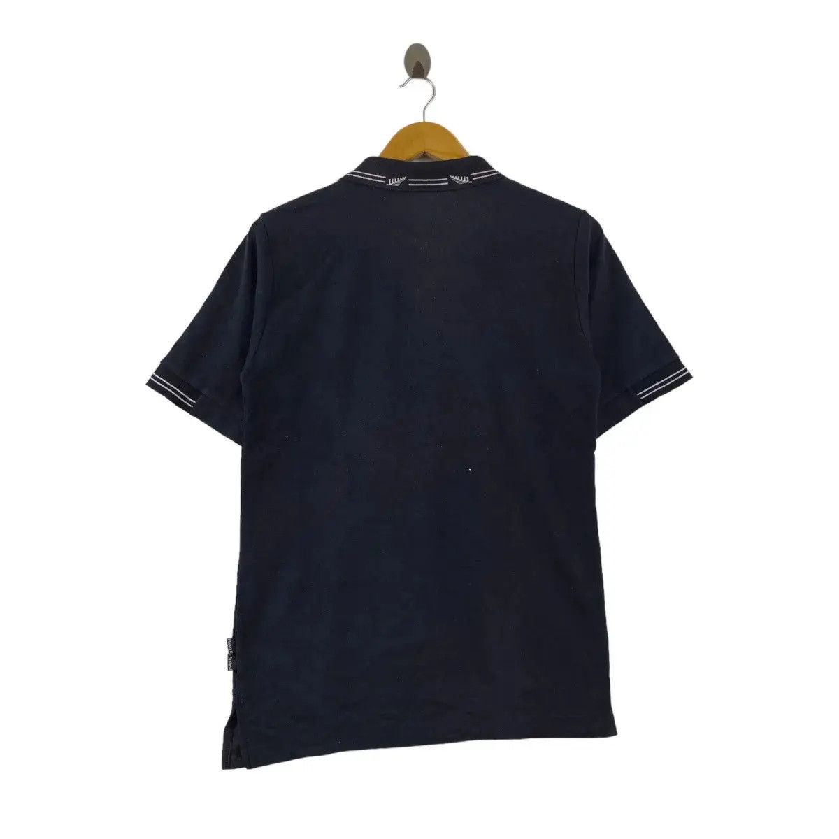 Vintage Vintage PLANET NEW ZEALAND Silvern Fern Flag Polo Tee Shirt Size US M / EU 48-50 / 2 - 3 Thumbnail